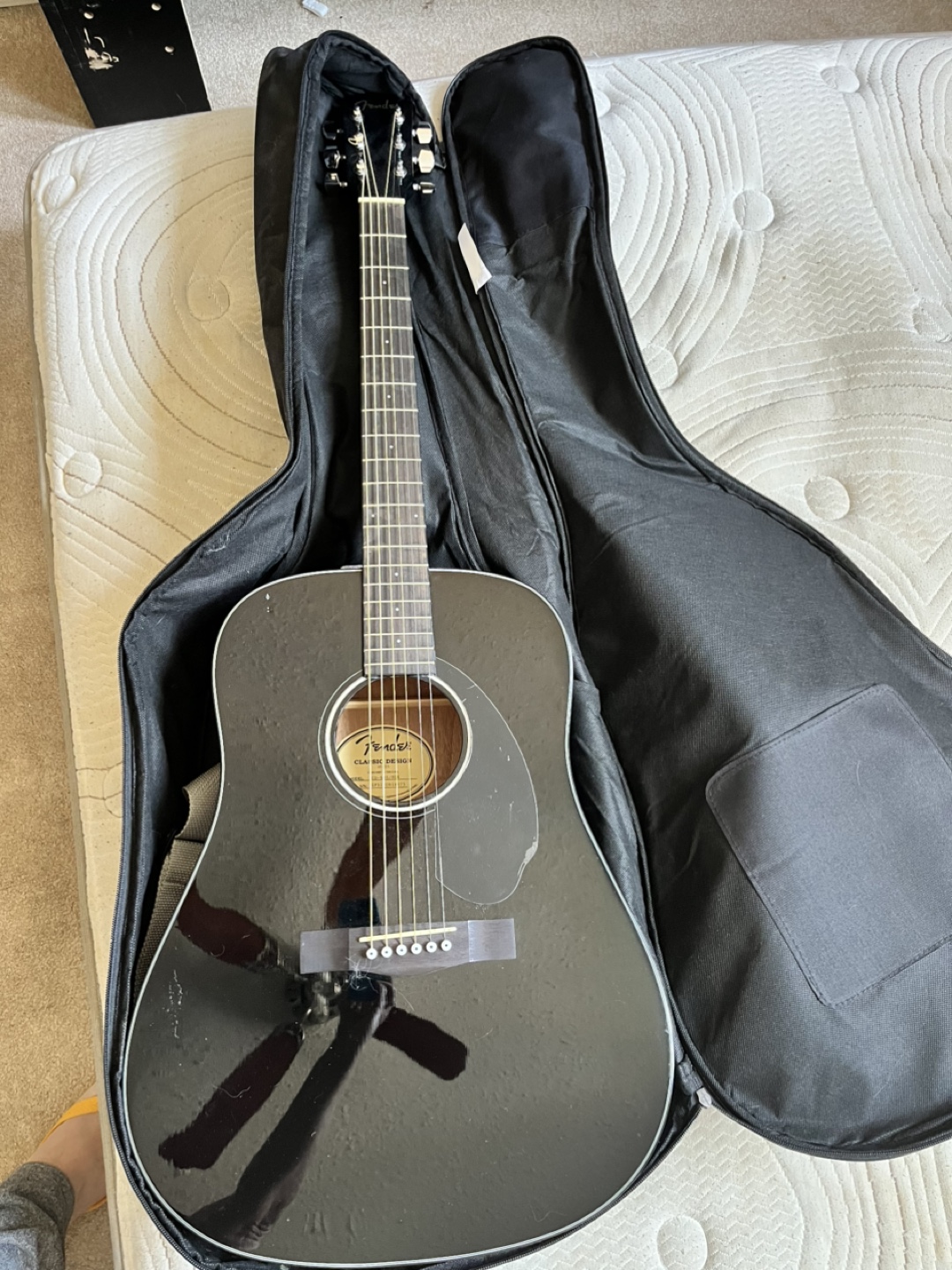 Fender Classic Design Acoustic Guitar with Gig Bag - photo 3