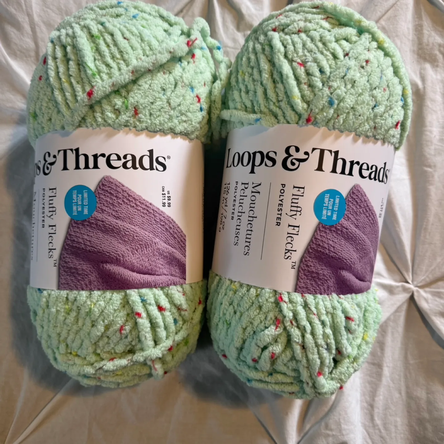 Loops & Threads Fluffy Flecks Yarn thumbnail