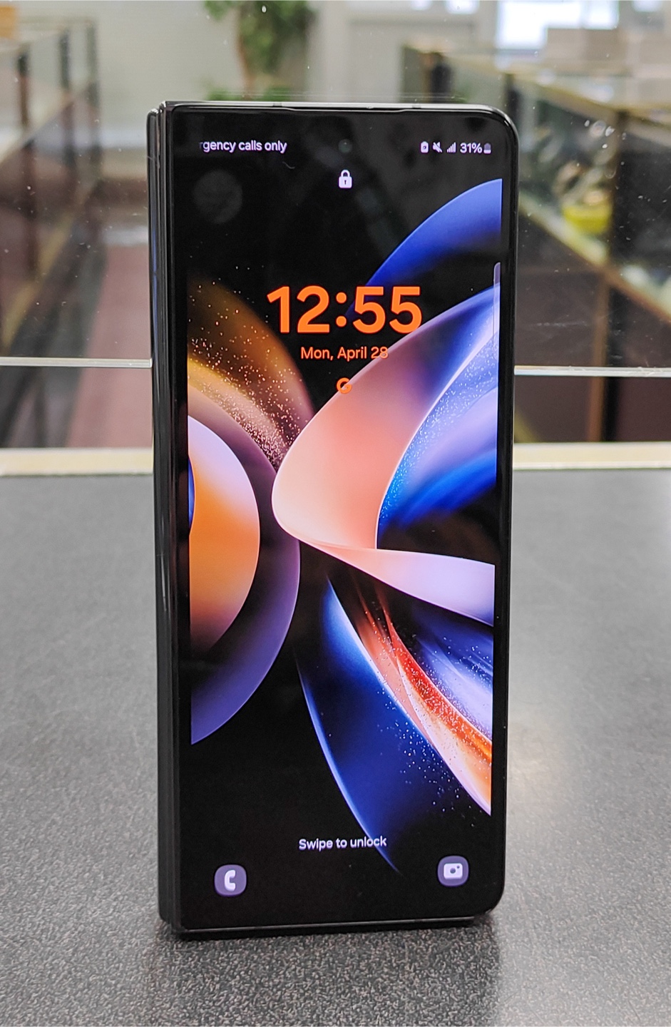 Samsung Galaxy Z Fold 4 256GB Phantom Black Unlocked - photo 3