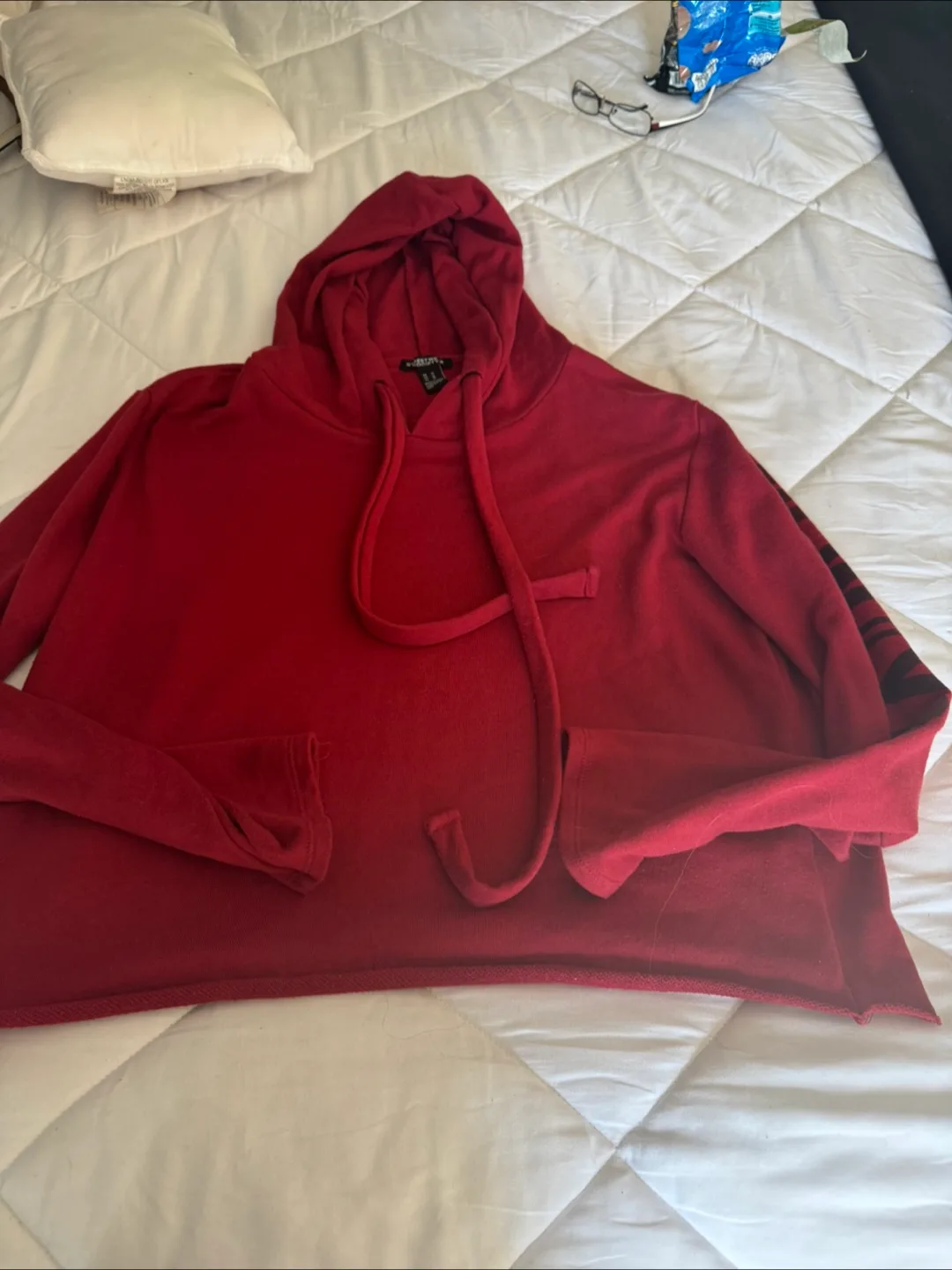 Burgundy cropped hoodie image indicator(3)