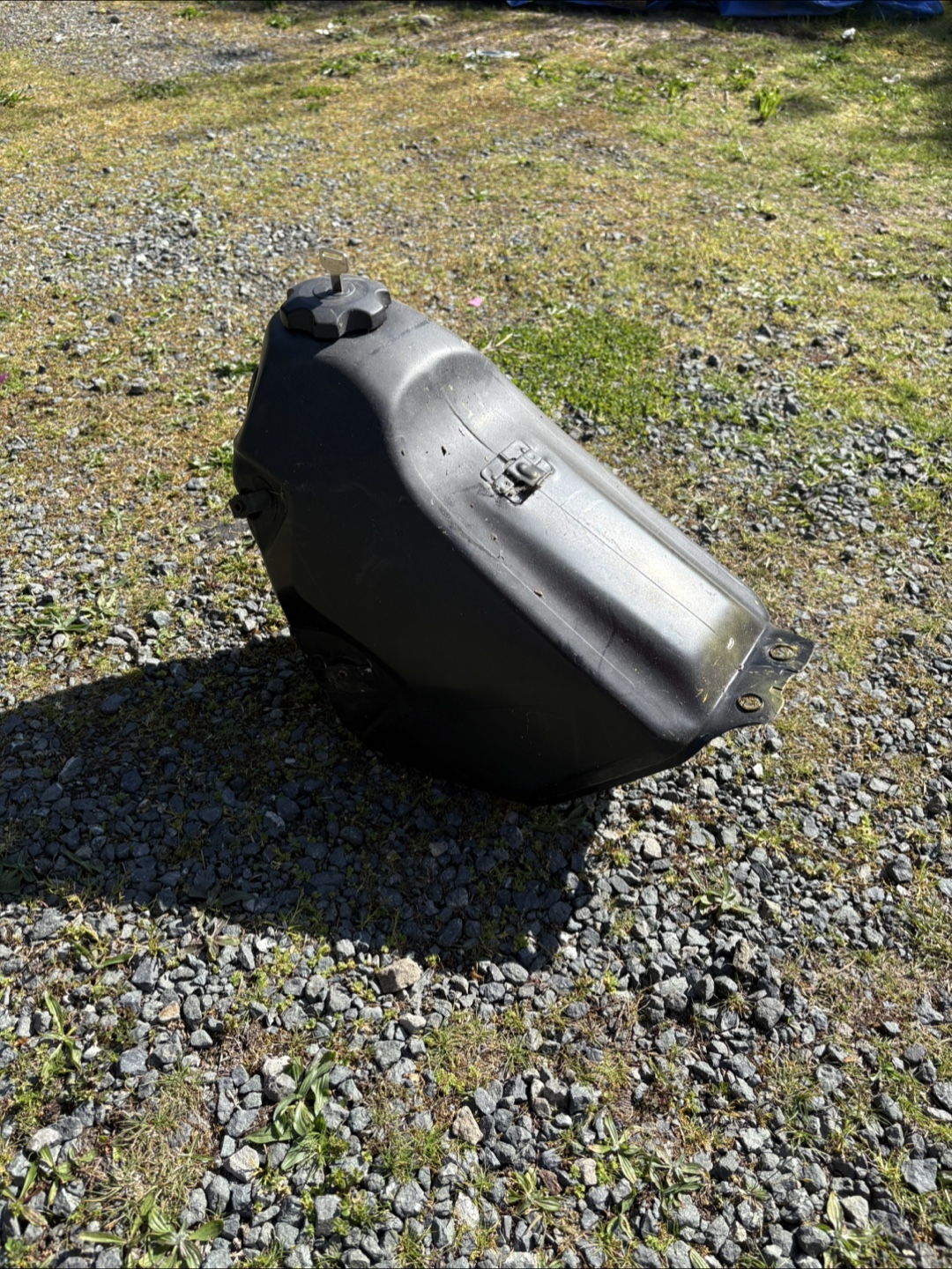 Suzuki DRZ 400S fuel tank - photo 2