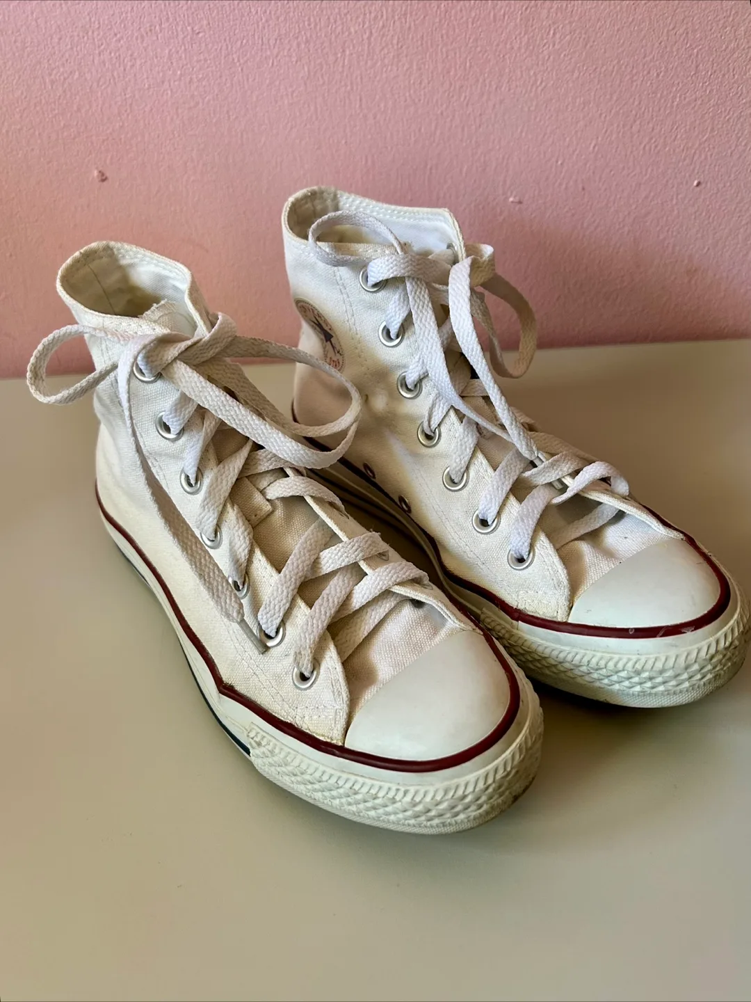 Women's Converse thumbnail