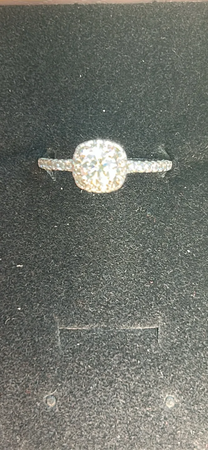 Moissanite ring OBO read description image indicator(3)