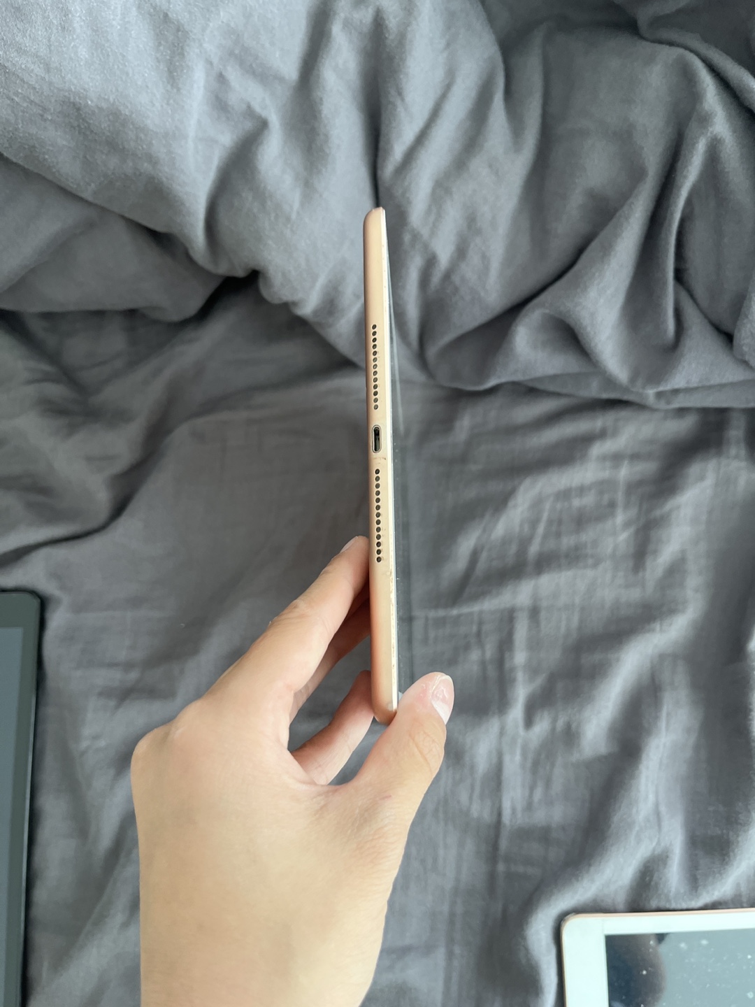 Rose Gold iPad 9.7-inch ipad air 2 - photo 4