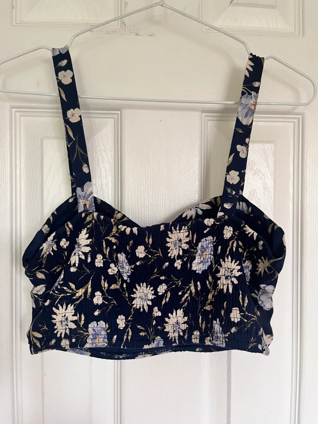 Bustier Floral Crop Top image indicator(3)