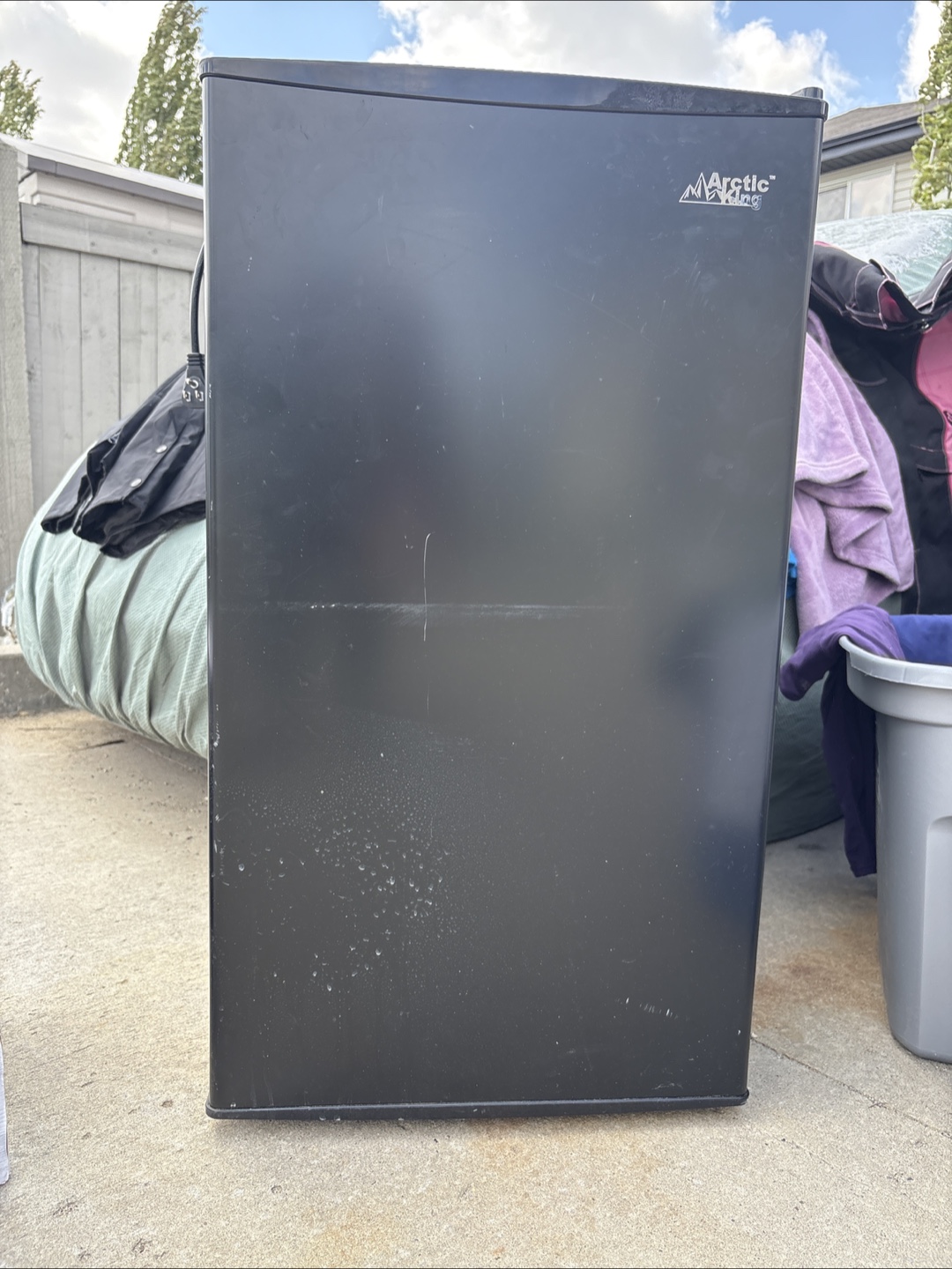 Arctic King Mini Fridge - photo 2