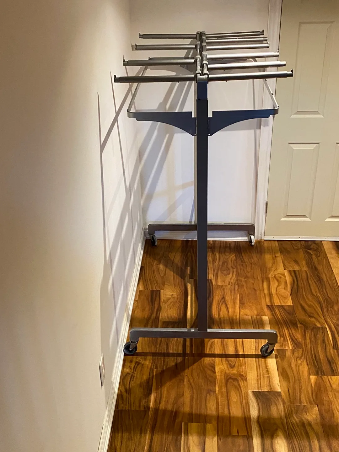 Heavy-duty garment rack on wheels image indicator(6)