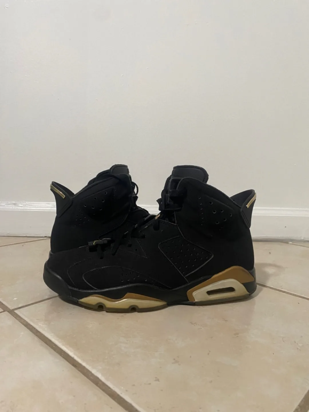 Jordan 6s thumbnail