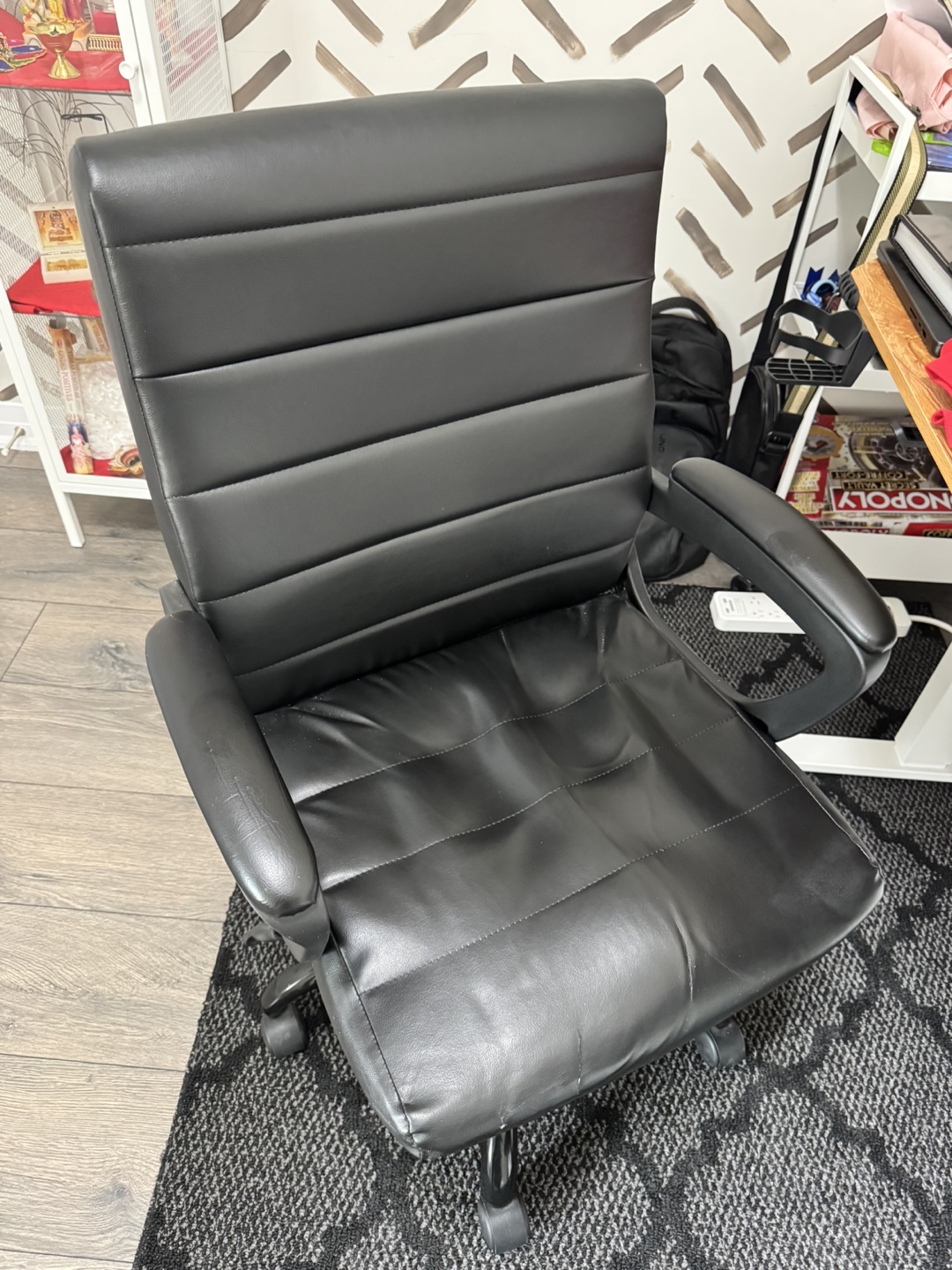 Black Office Chair with Wheels - photo 2
