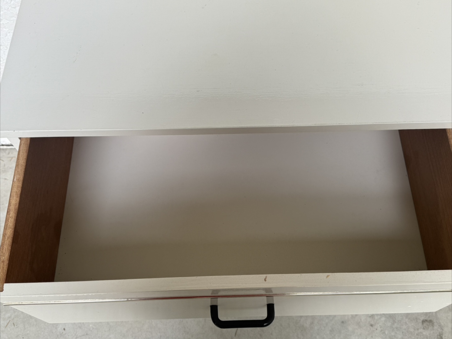 White Six-Drawer Dresser - photo 3