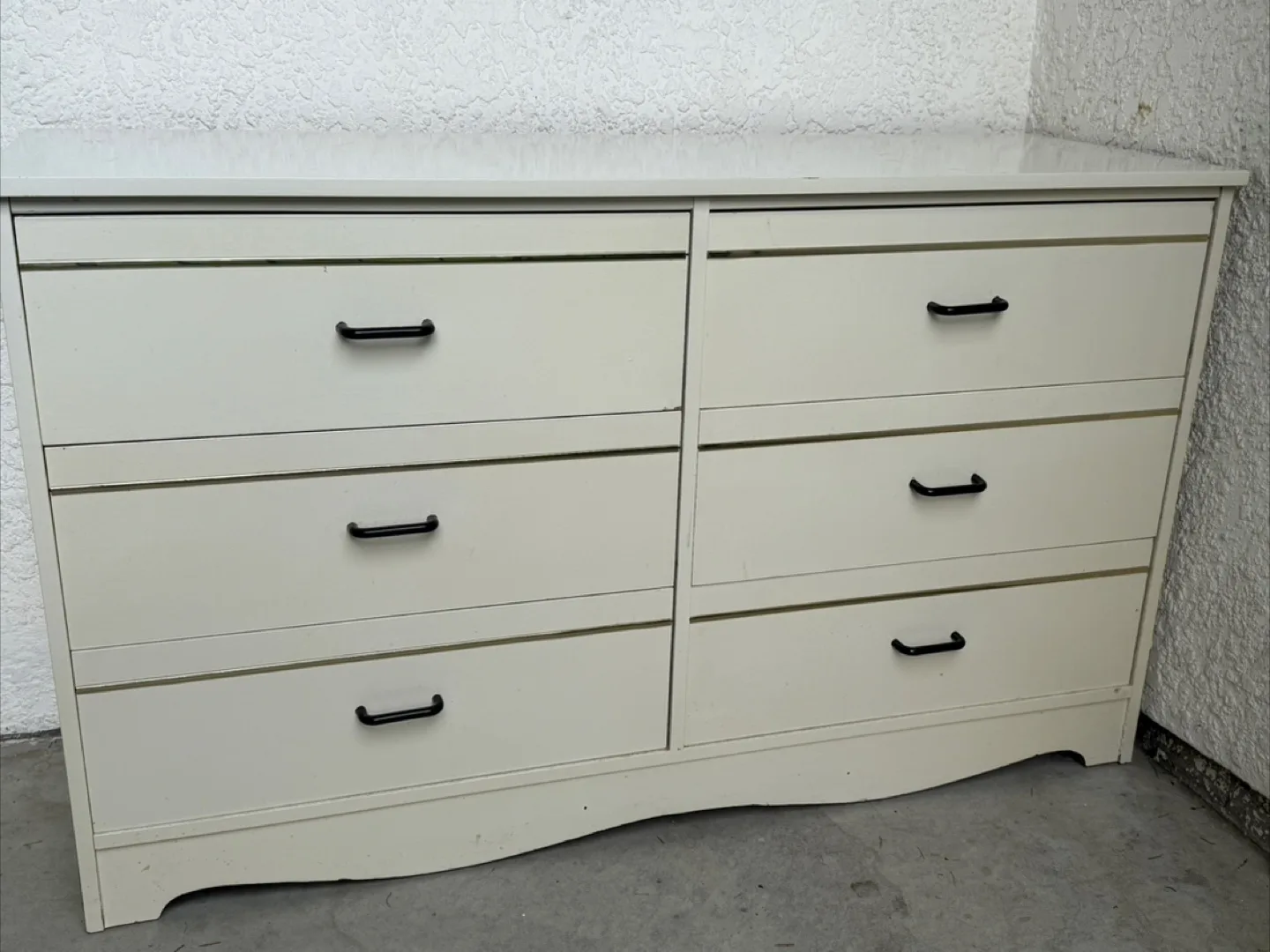 White Six-Drawer Dresser thumbnail