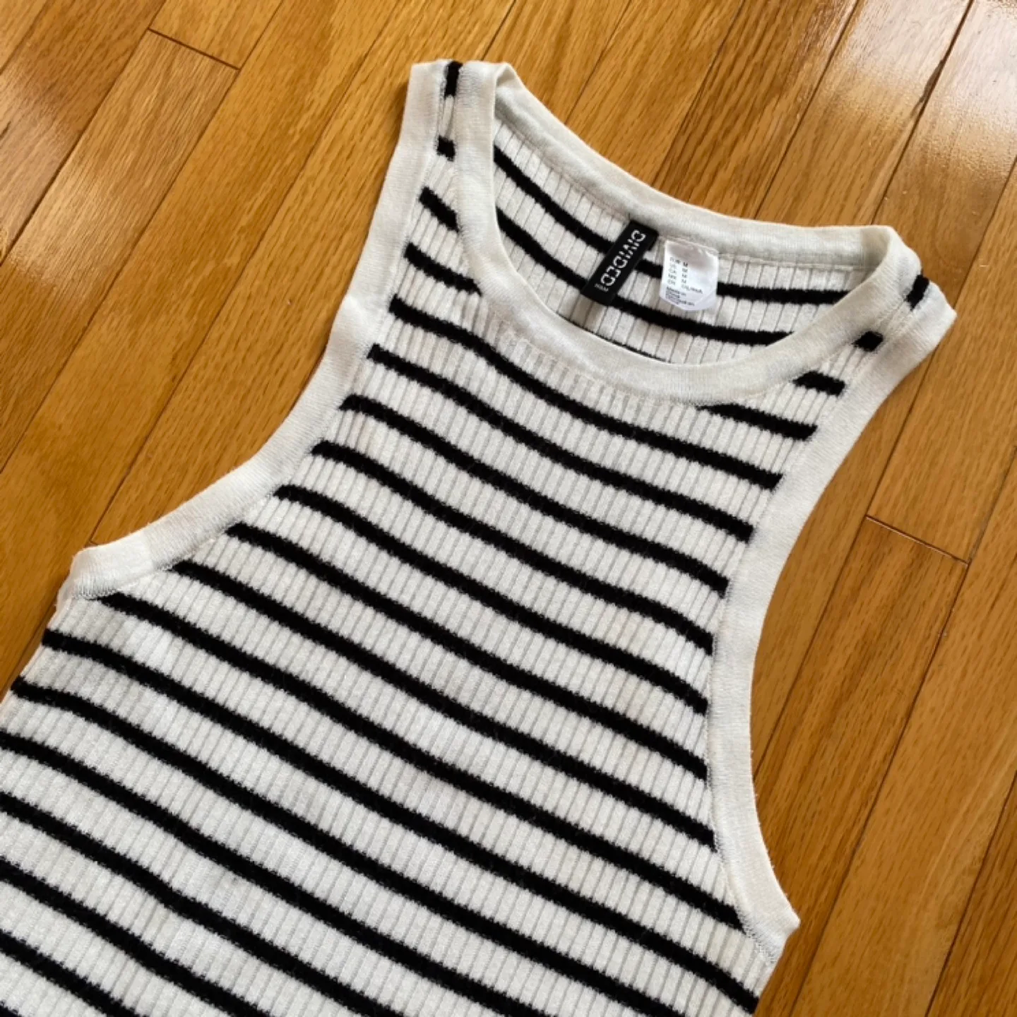 H&M Black and White Striped Knit Mini Dress image indicator(3)