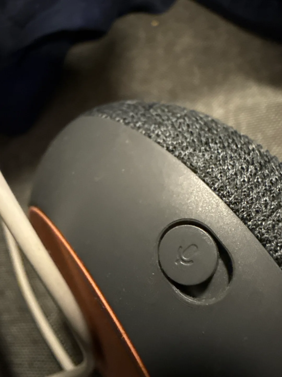 Google Nest Mini (2nd Gen) Smart Speaker Charcoal image indicator(4)