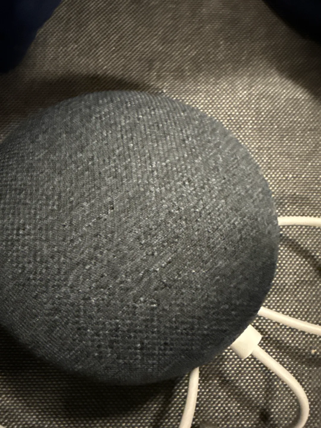 Google Nest Mini (2nd Gen) Smart Speaker Charcoal image indicator(3)