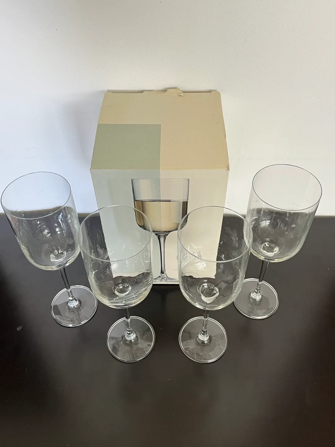 Godinger Linea White Wine Glasses - Set of 4 image indicator(2)