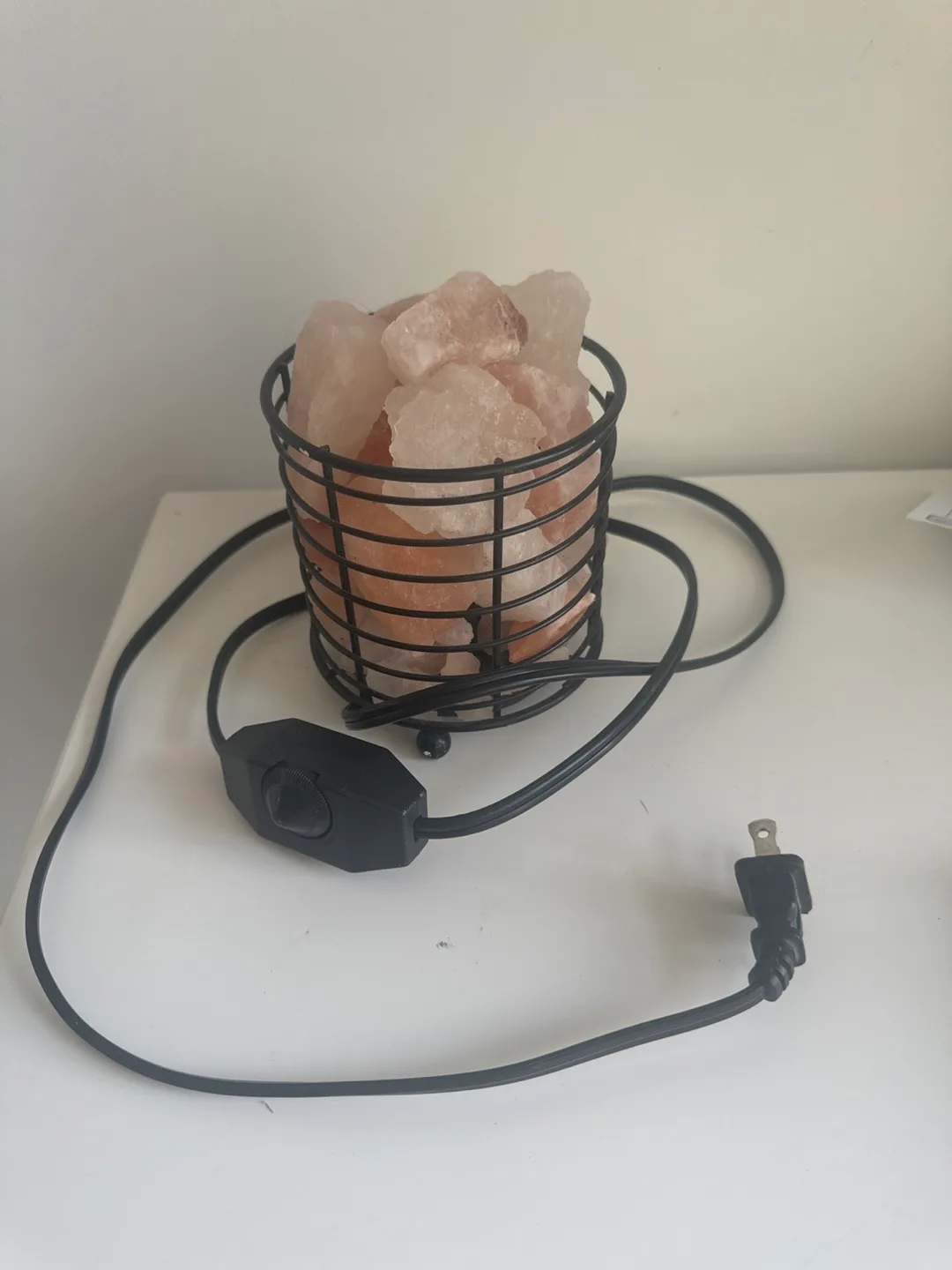 Himalayan Salt Lamp with Metal Stand image indicator(4)