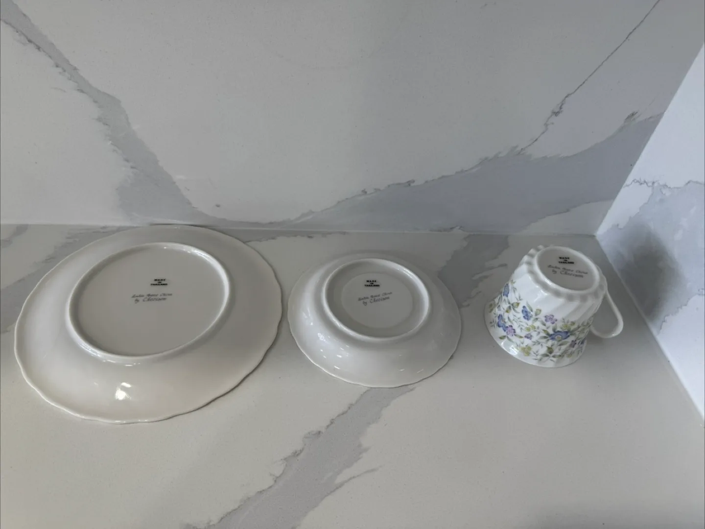 Vintage Teacup and Saucer Set plus Dessert plate image indicator(5)