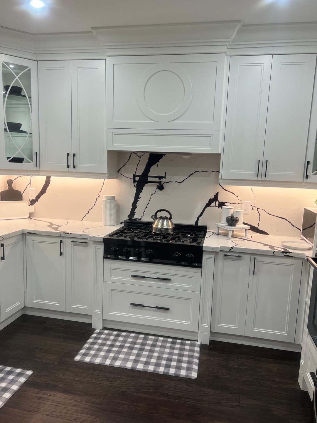 Modern White Shaker Kitchen Cabinets - photo 3
