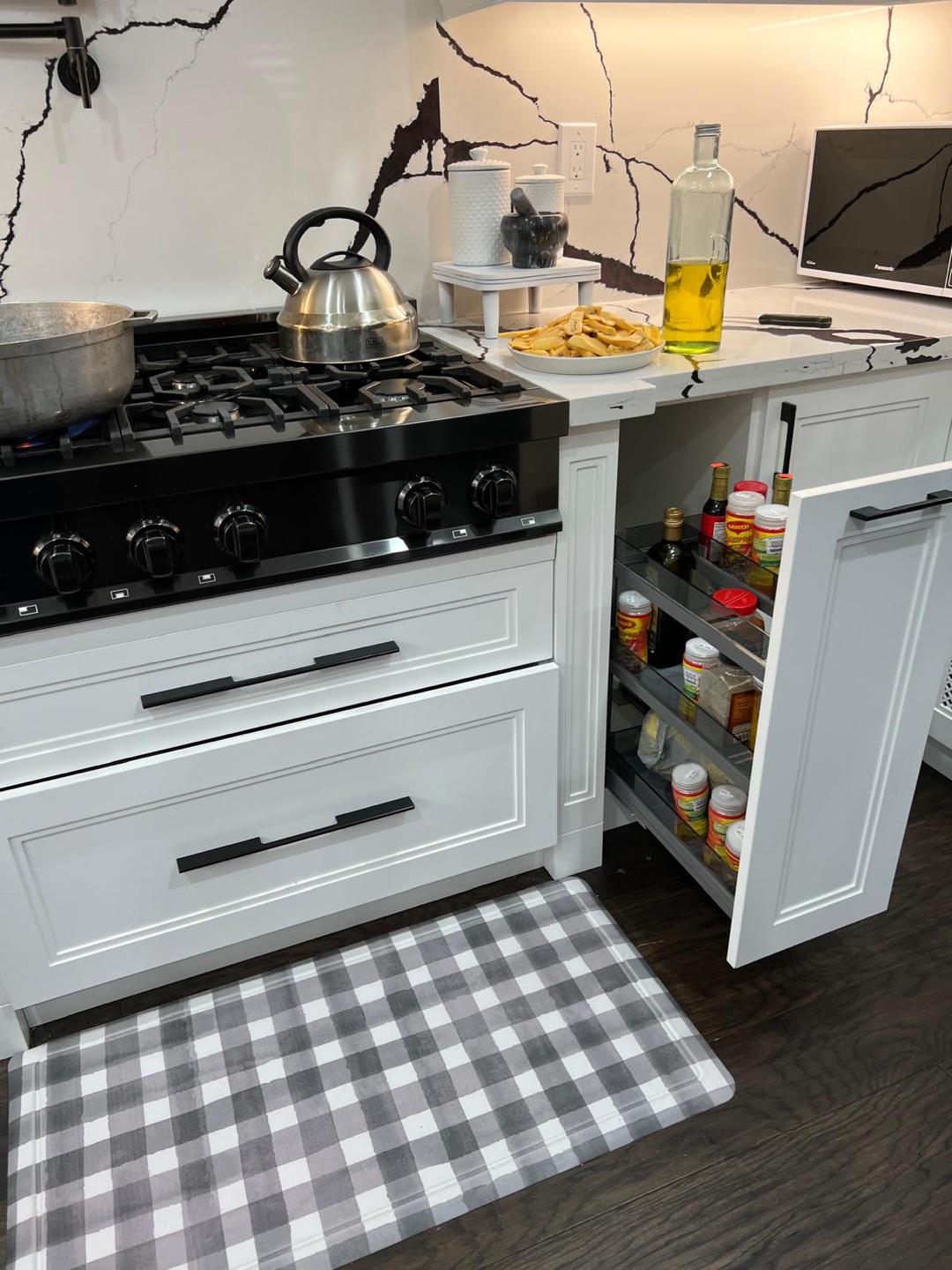 Modern White Shaker Kitchen Cabinets - photo 4