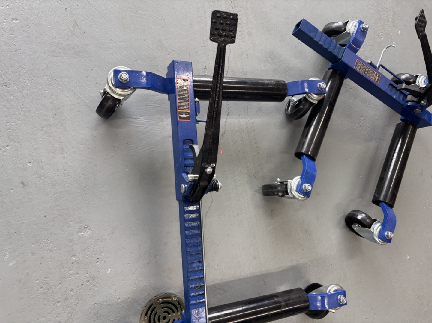 Heavy-Duty Car Dolly - 1250 lbs Capacity - photo 2