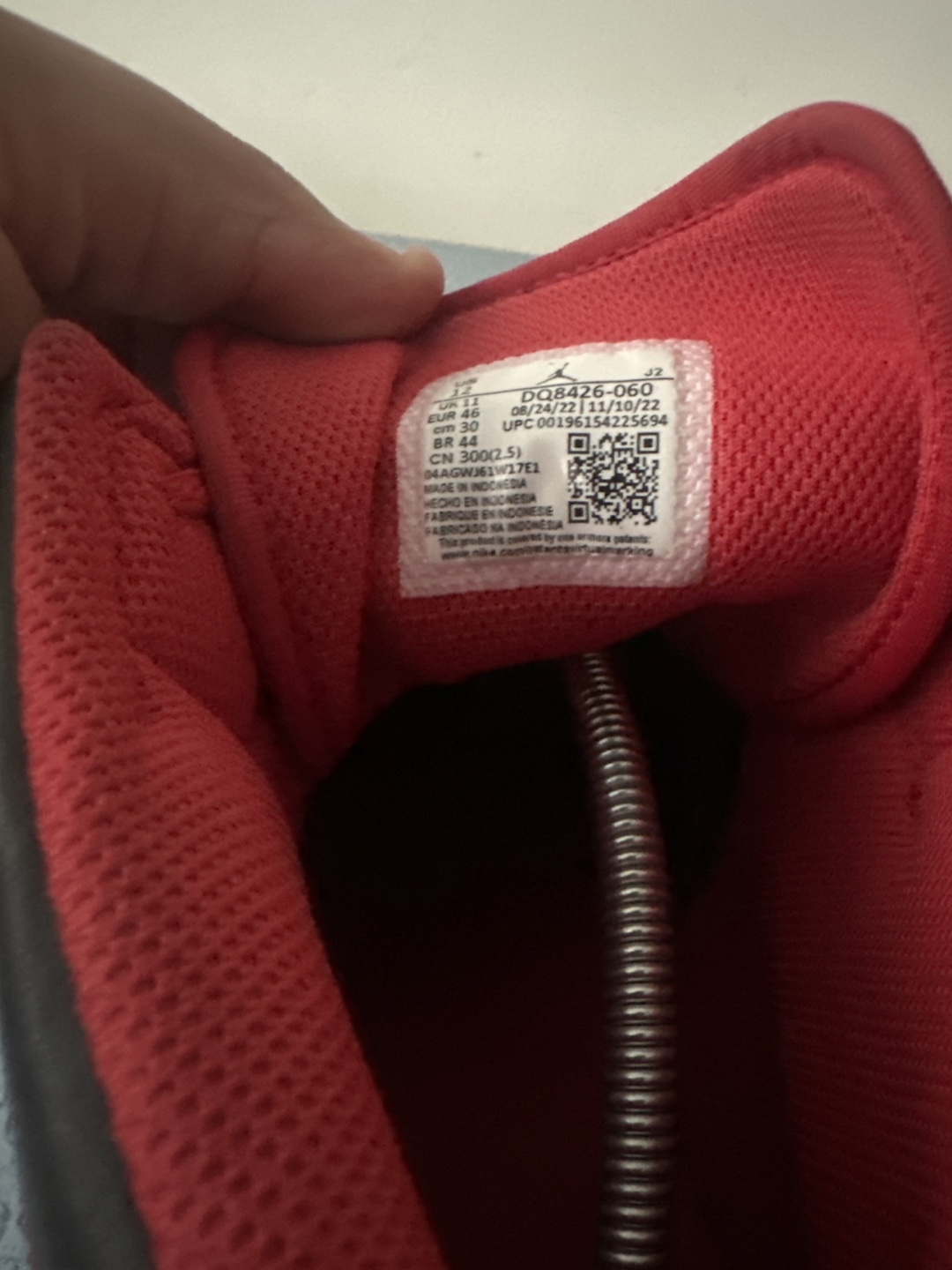 Jordan 1 mids red,black,white - photo 4