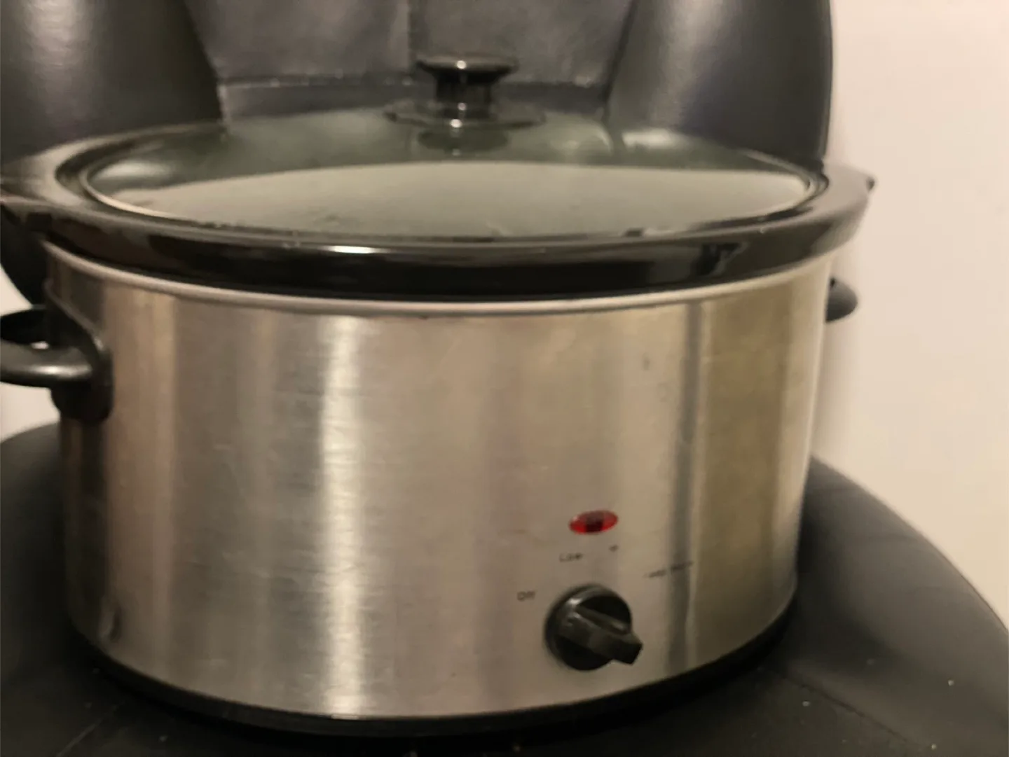 Pre-owned slow cooker thumbnail