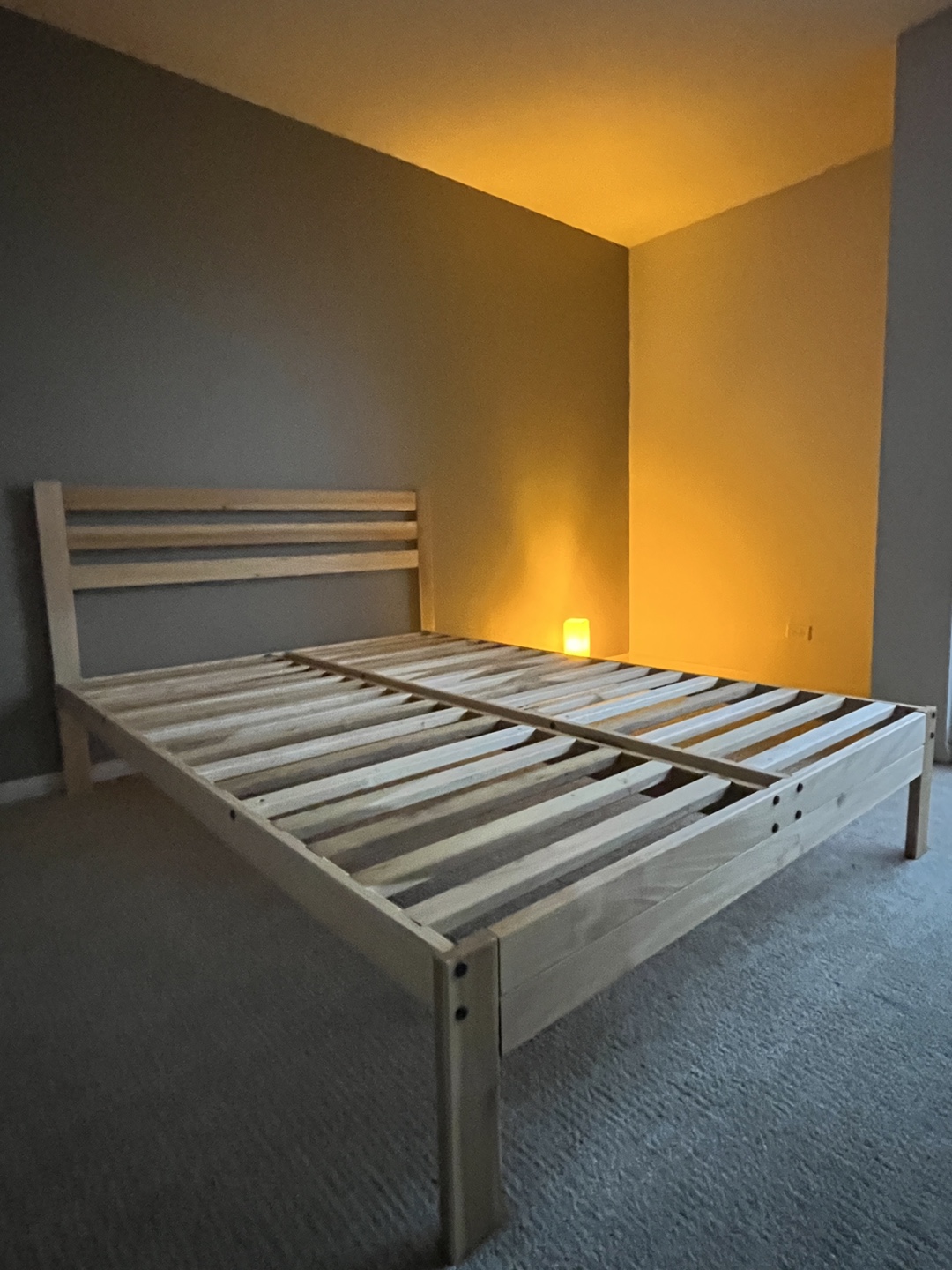 Queen Size Wooden Bed Frame - photo 2