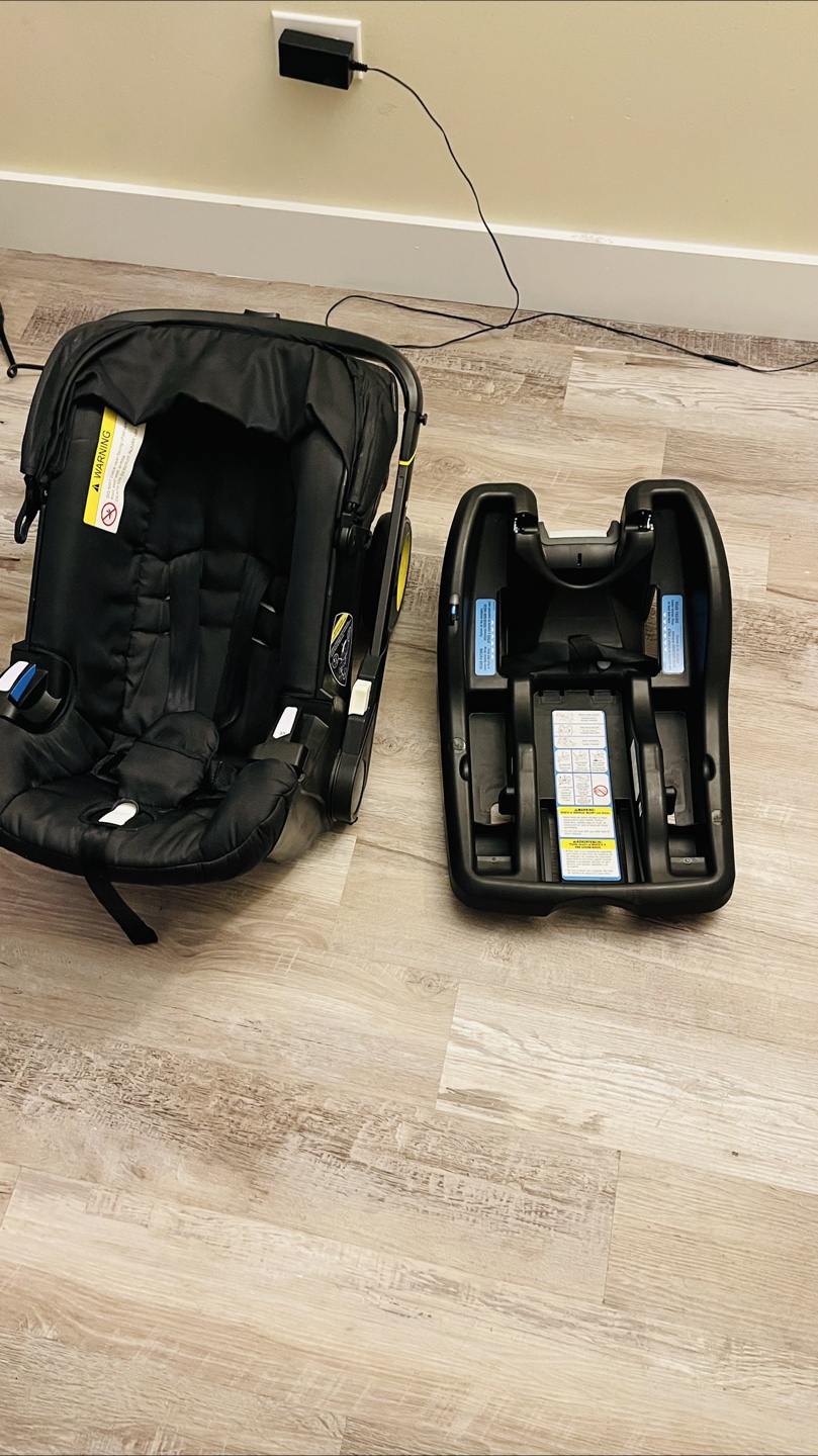 Doona Infant Car Seat and Stroller