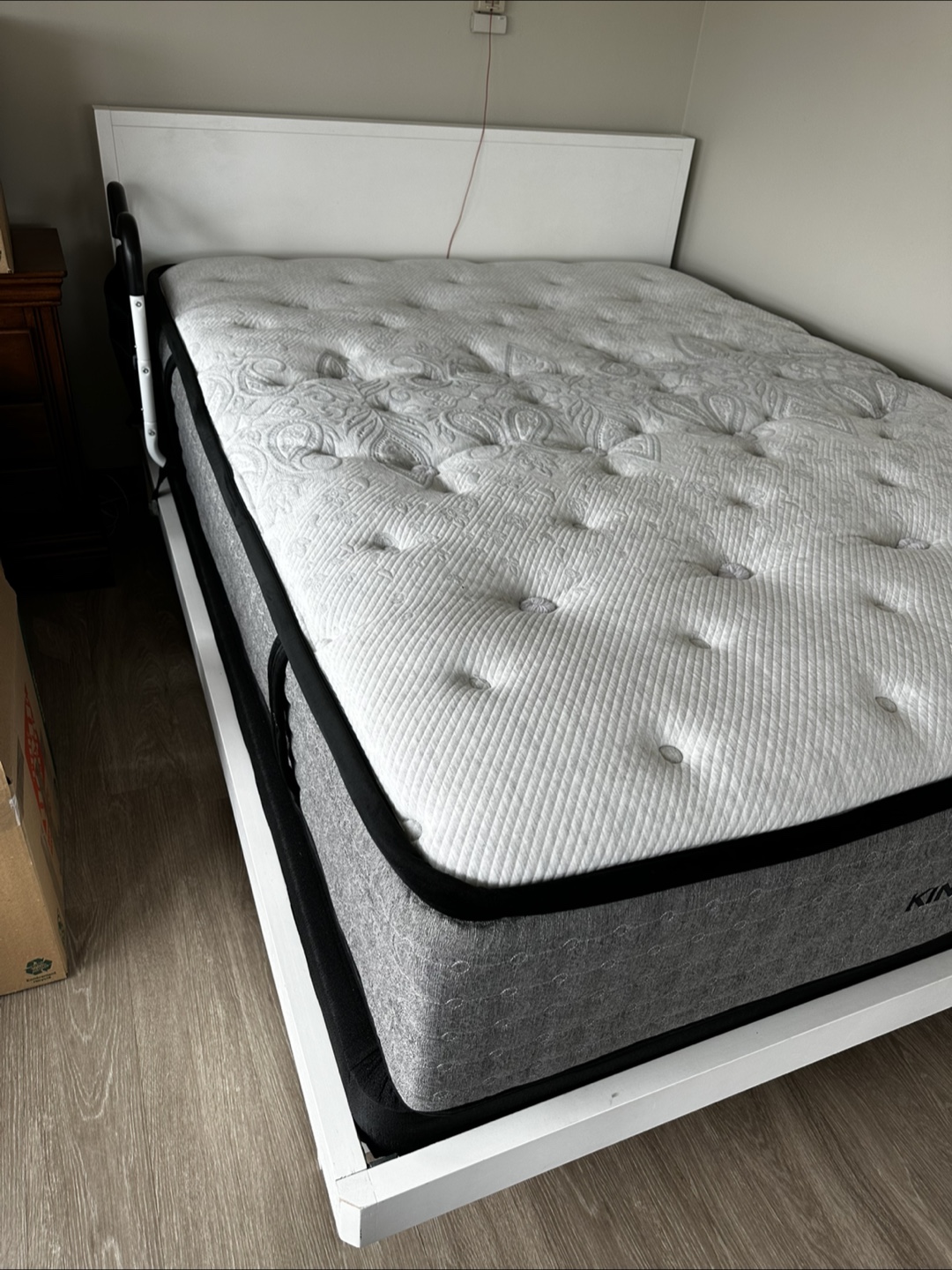 Kingsdown Queen Mattress – Premium Quality (Barely Used)