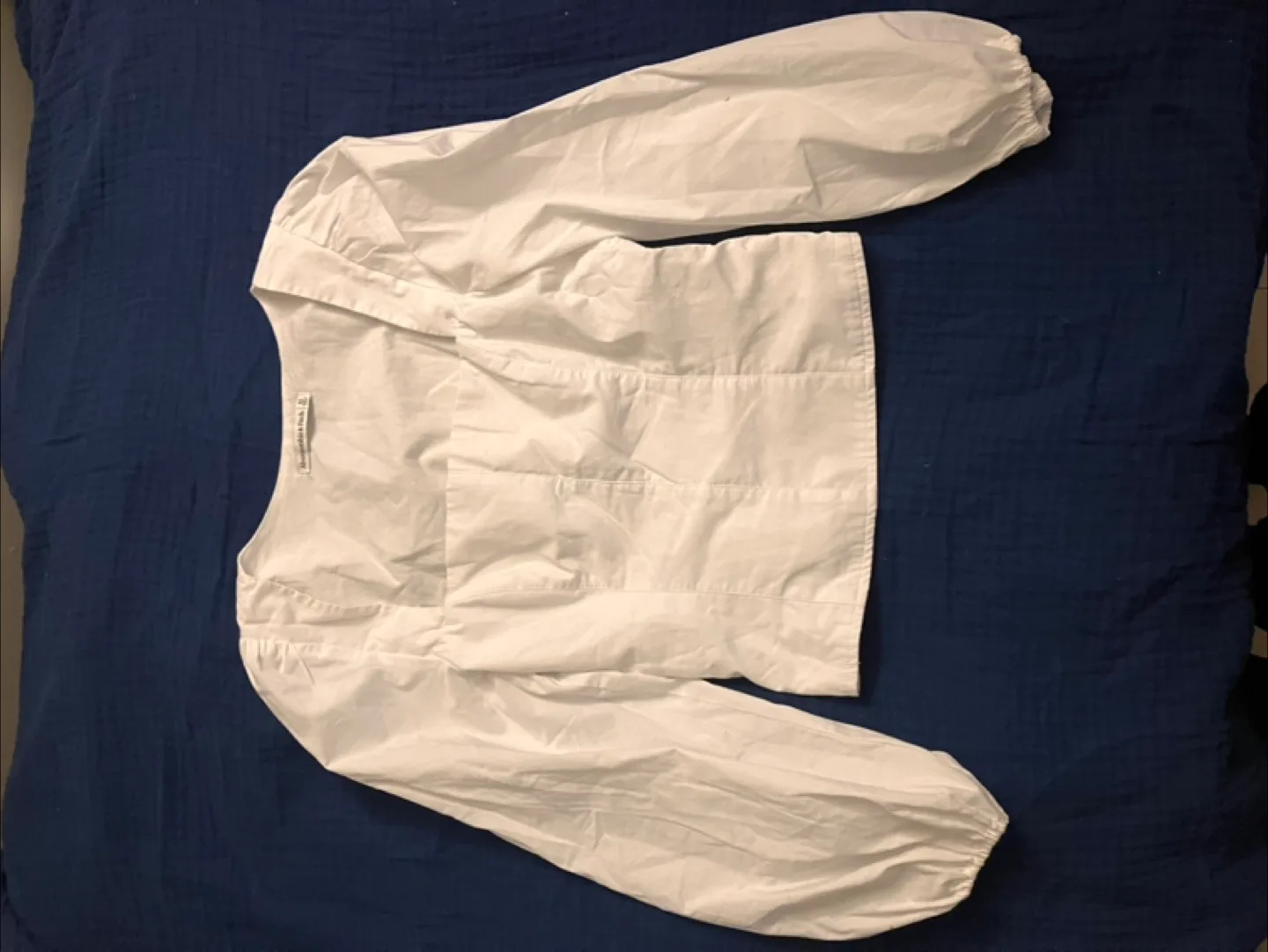 Extra small Abercrombie & Fitch White blouse. thumbnail
