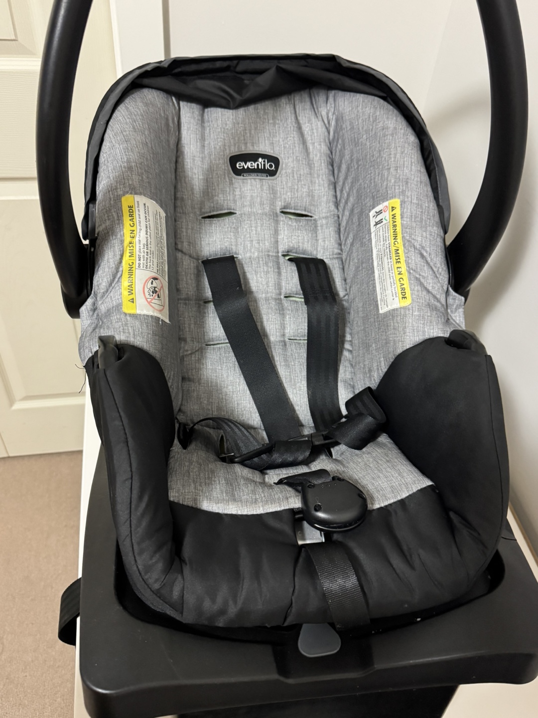 Evenflo Infant Car Seat - photo 3
