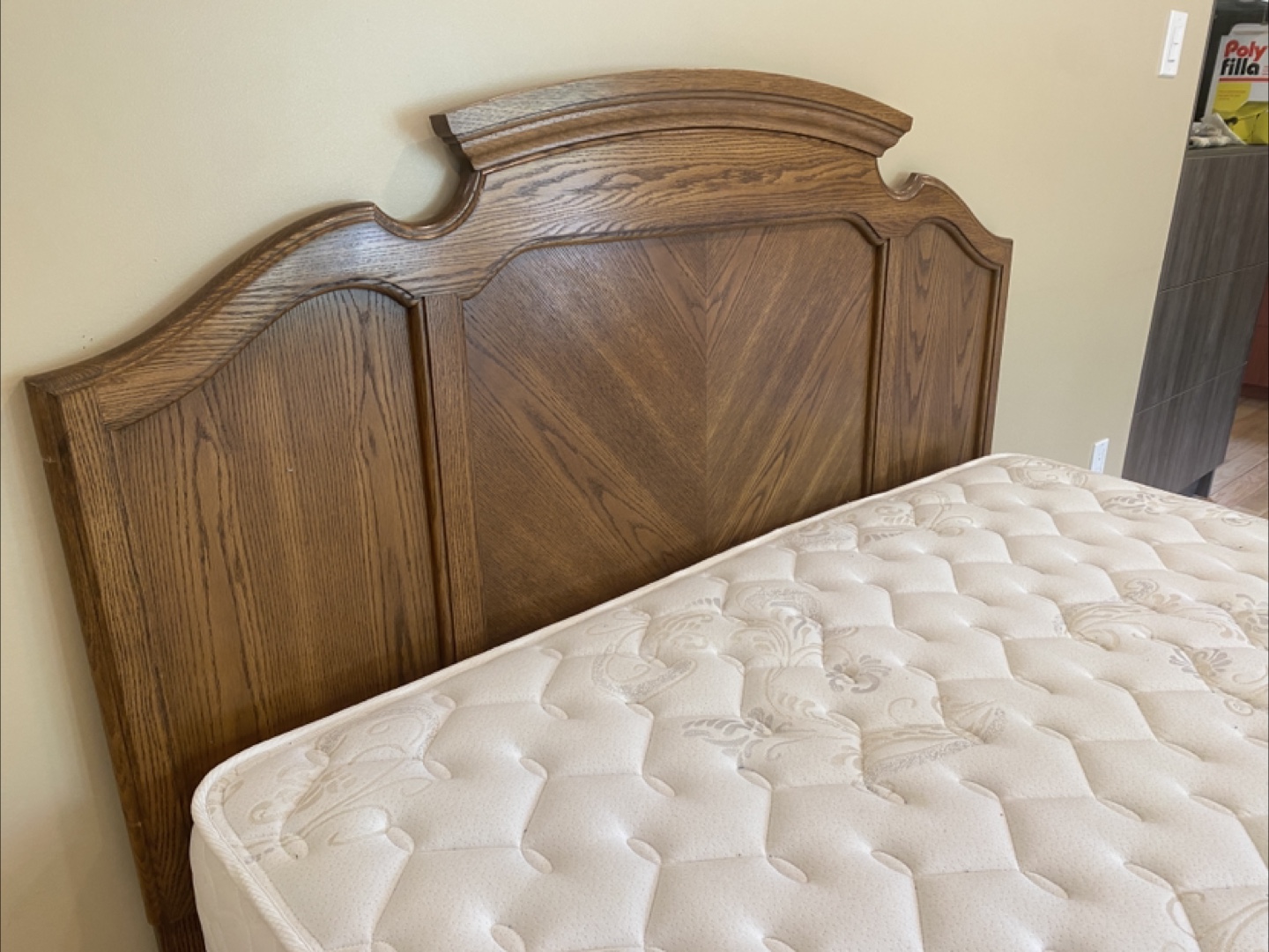 Queen Bed Set with Sealy Mattress  (CAN DELIVER) - photo 5