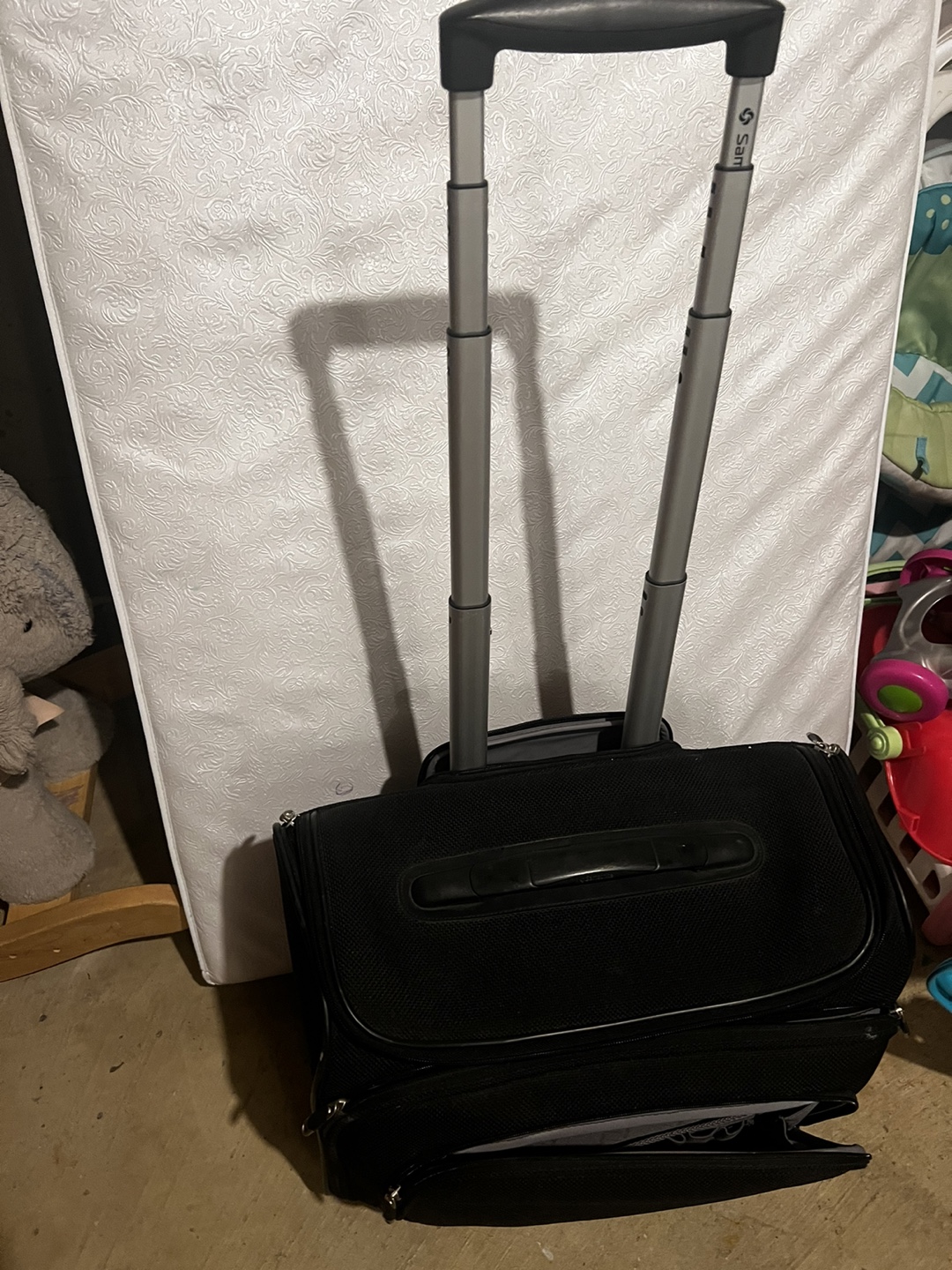 Samsonite Rolling Carry-On Suitcase - photo 3