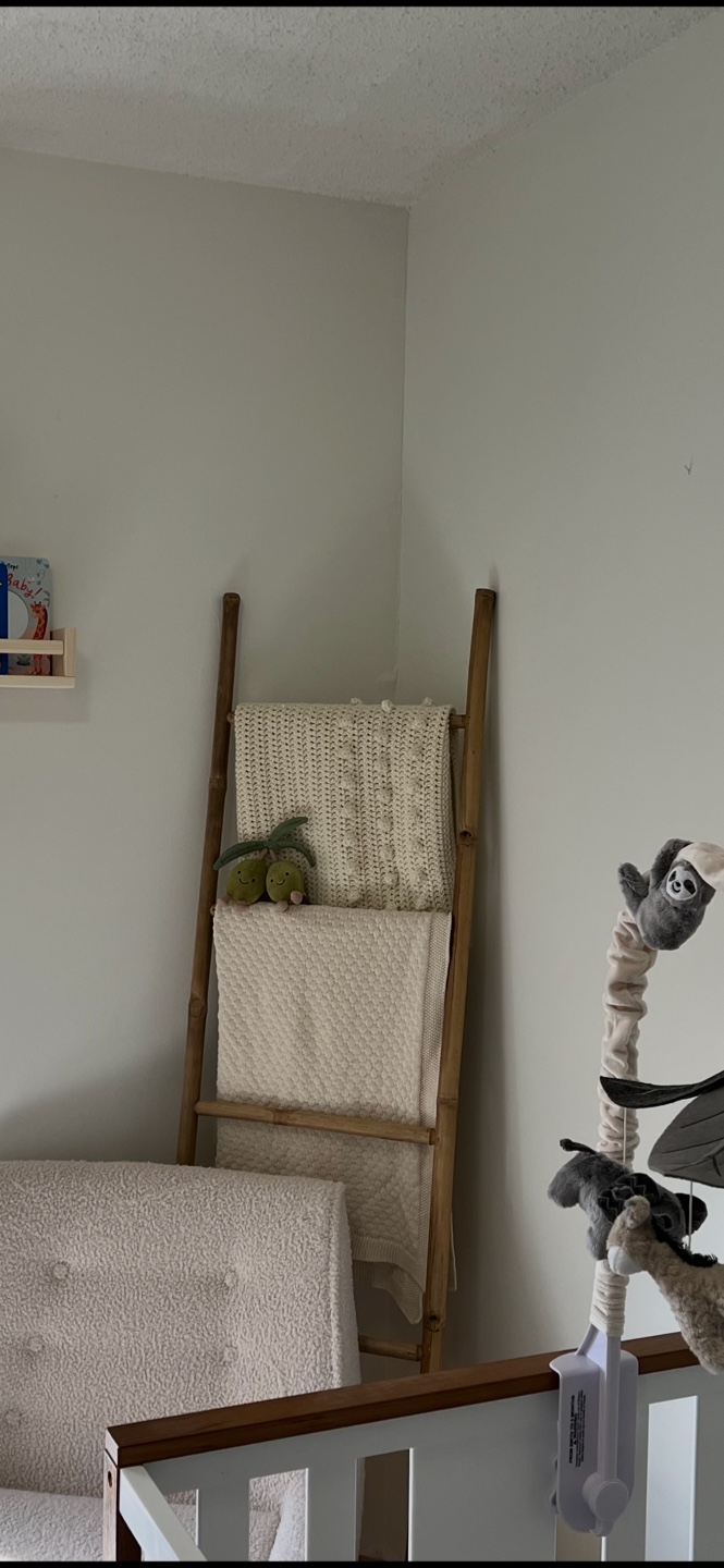 Bamboo Blanket Ladder