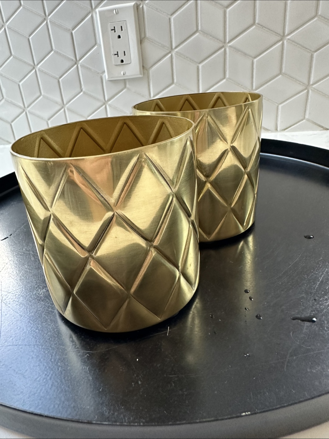 Pair of Gold Metal Planters - photo 4