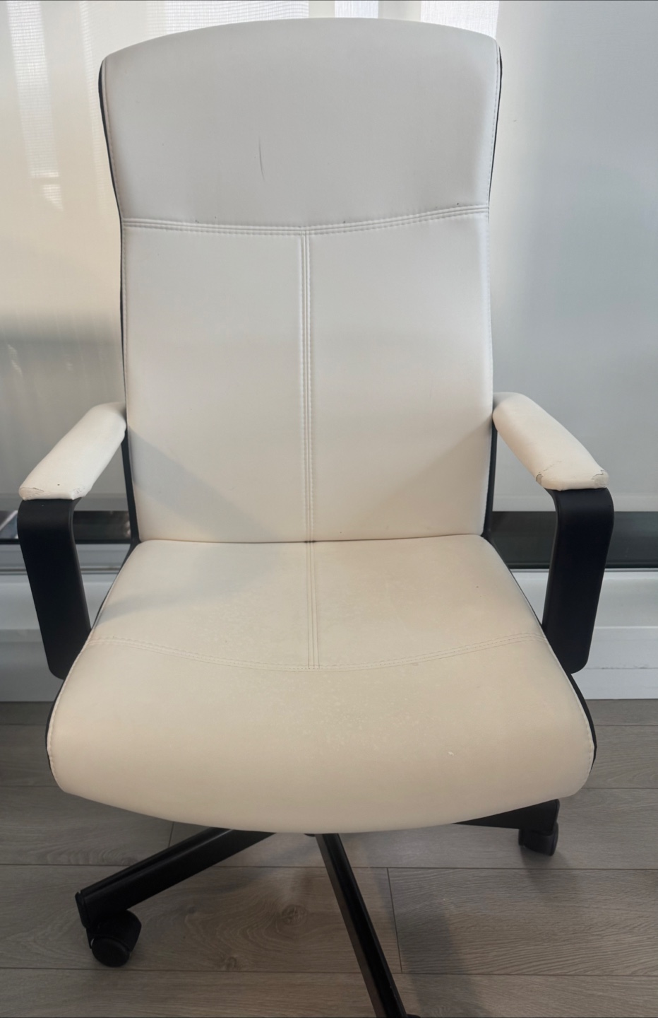 White and Black Office Chair - photo 2