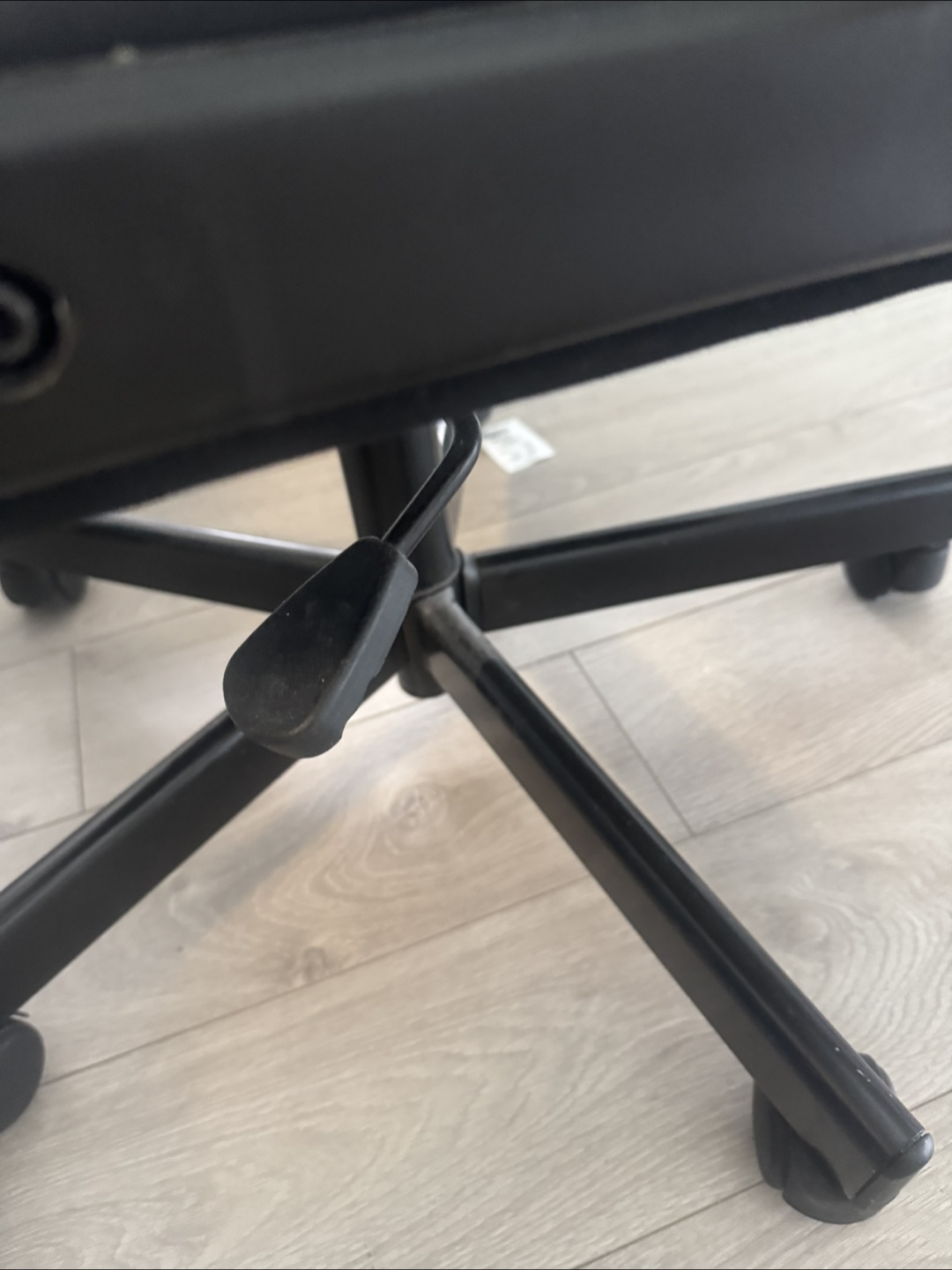 White and Black Office Chair - photo 5