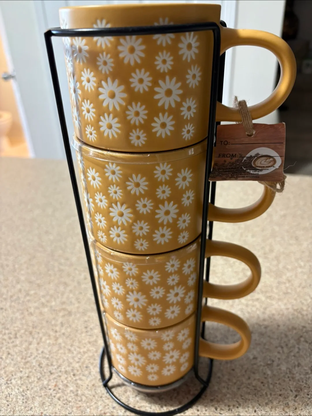 Set of four Stackable Daisy Mugs with Stand thumbnail