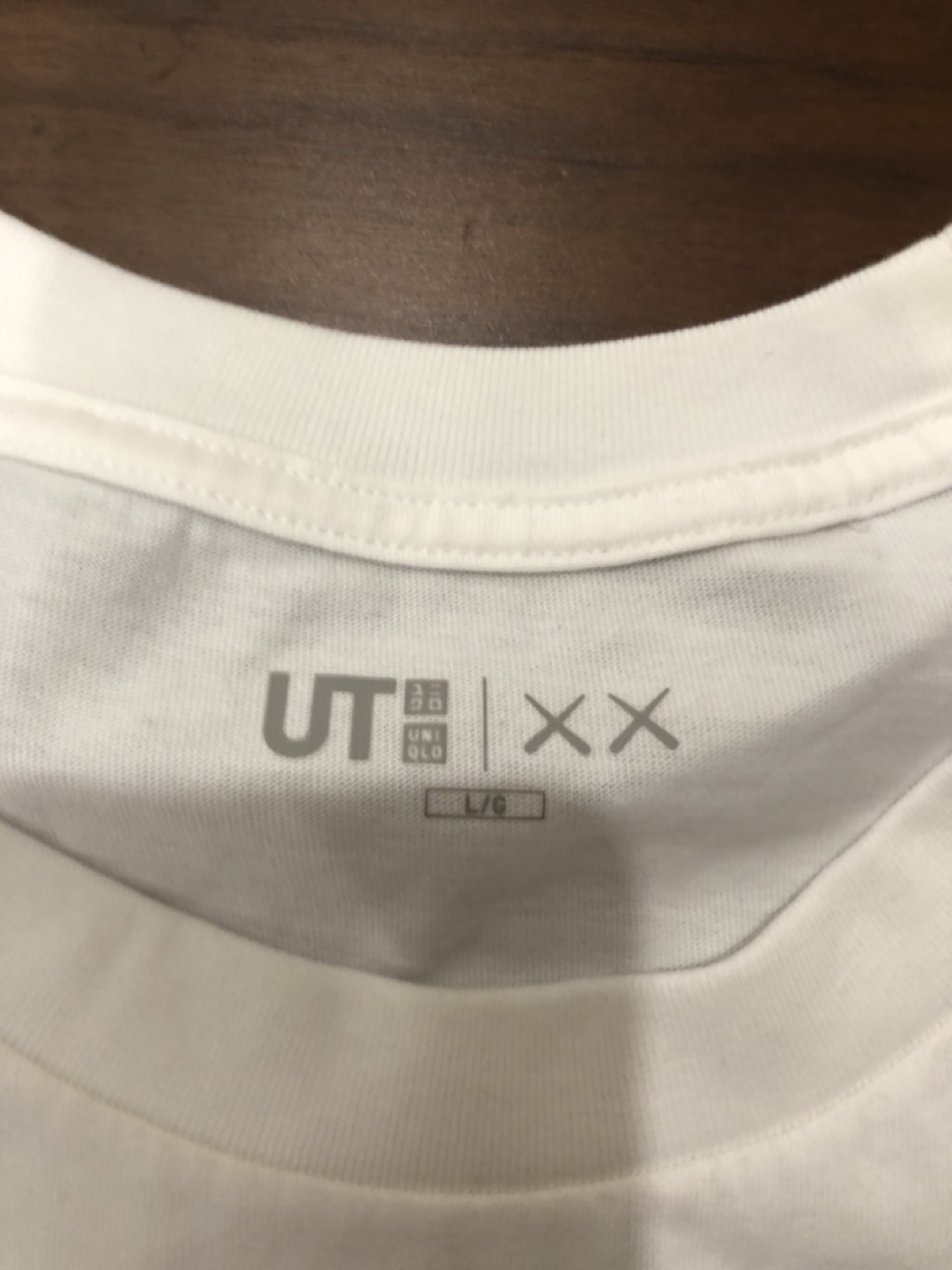 Uniqlo UT x KAWS T-Shirt - photo 3