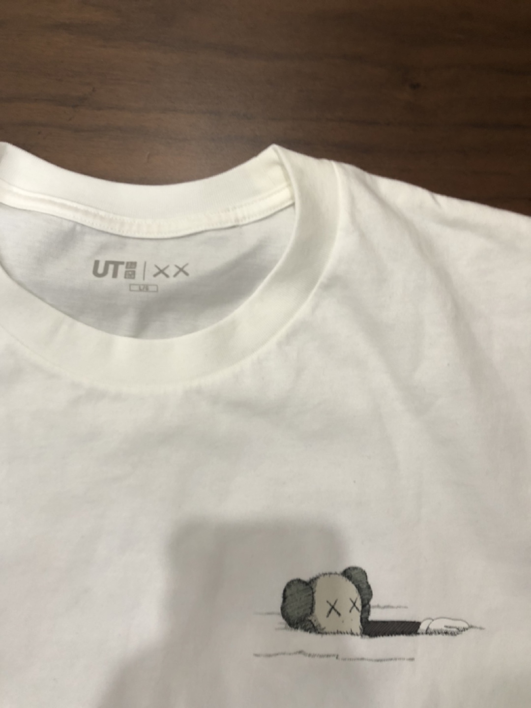 Uniqlo UT x KAWS T-Shirt - photo 2