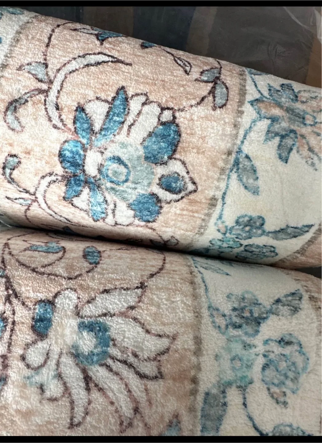 8x10 Area Rug Non Slip Carpet- Floral Pattern image indicator(4)