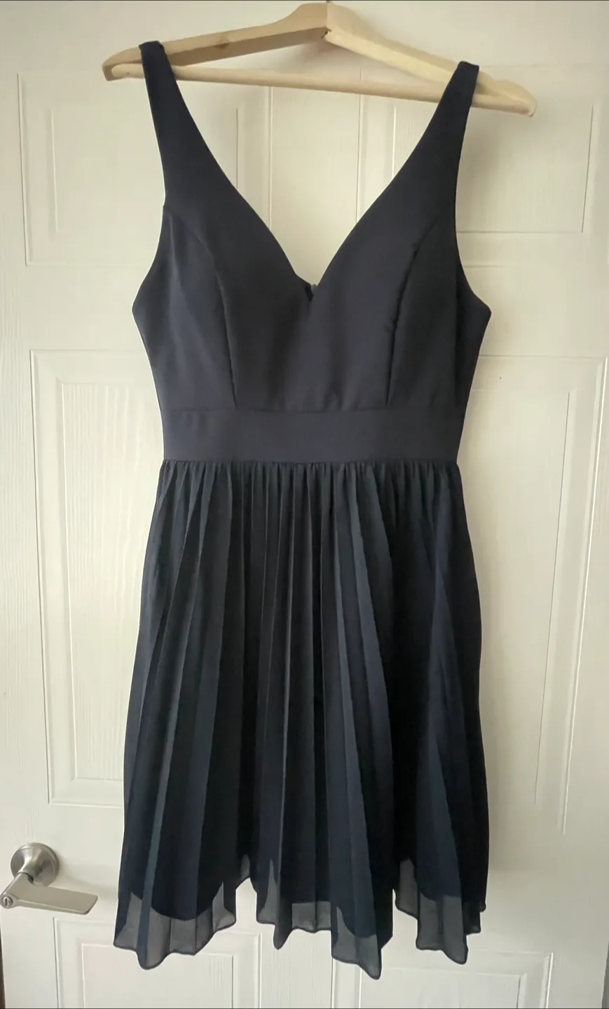 Wal G Navy Blue Sleeveless Evening Cocktail Dress size 10 image indicator(3)