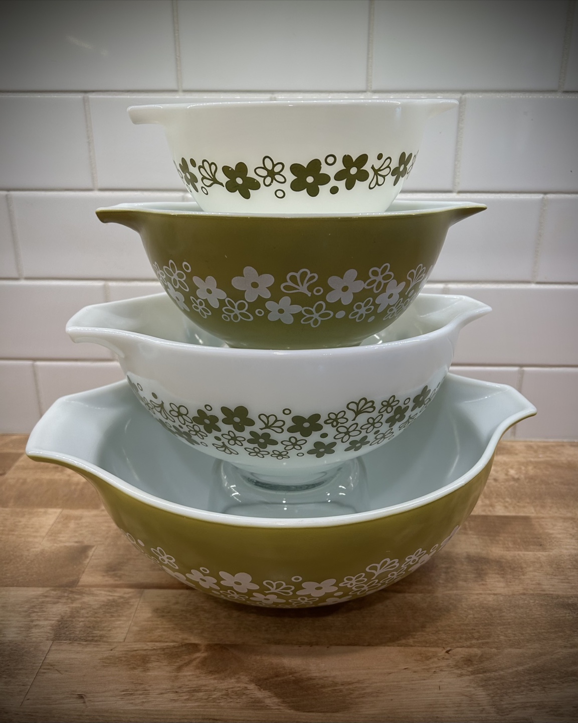 Vintage Pyrex Cinderella Bowls - Crazy Daisy Set - photo 2