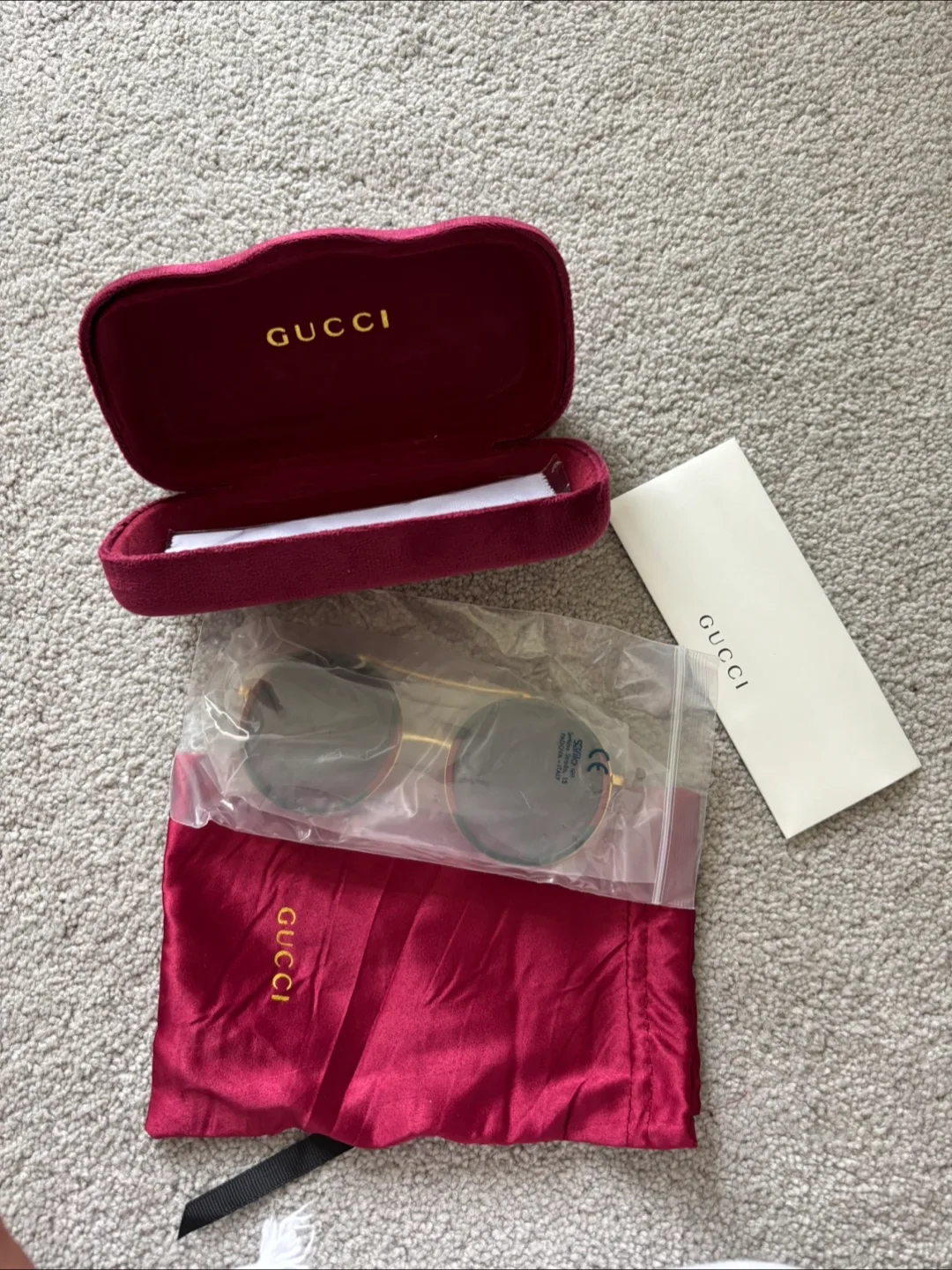 BNIB Gucci Round Sunglasses image indicator(2)