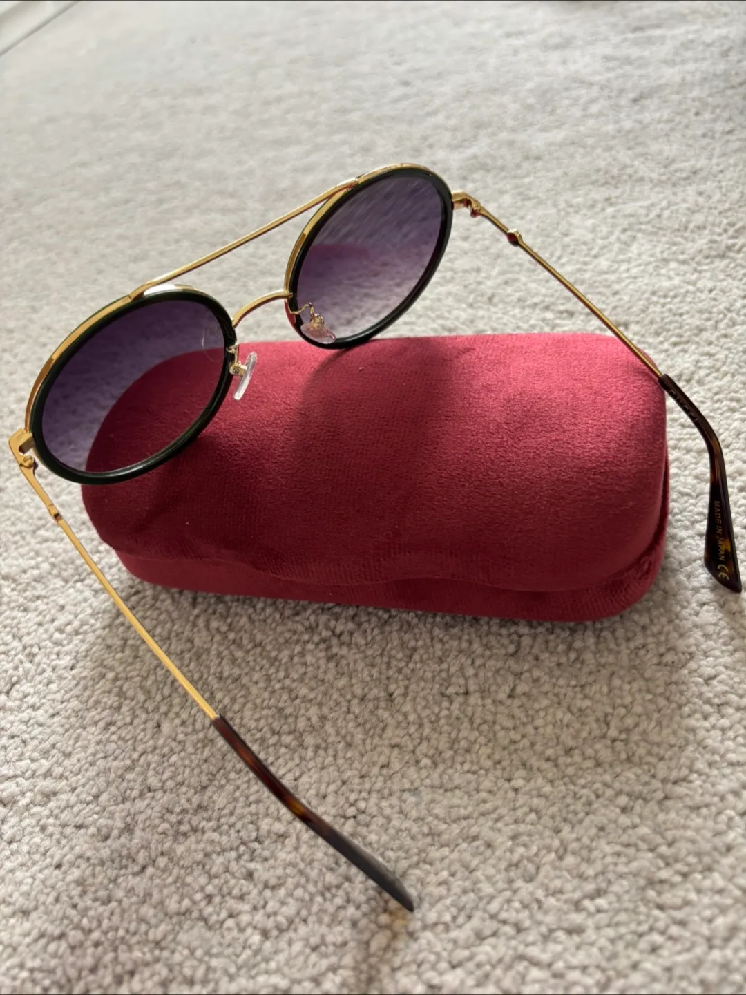 BNIB Gucci Round Sunglasses image indicator(4)