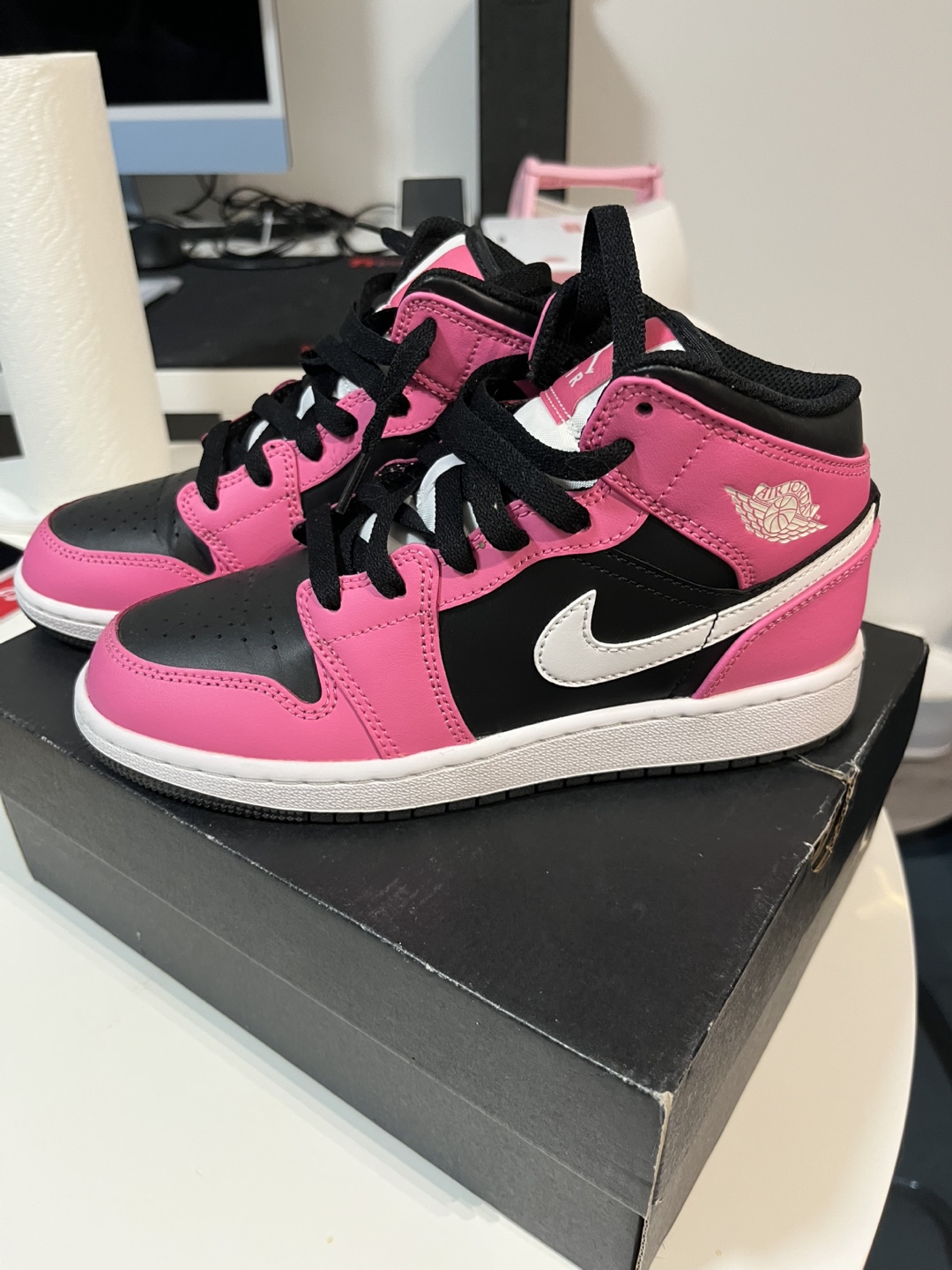 M Nike Air Jordan 1 Mid Pinksicle (GS) - photo 2
