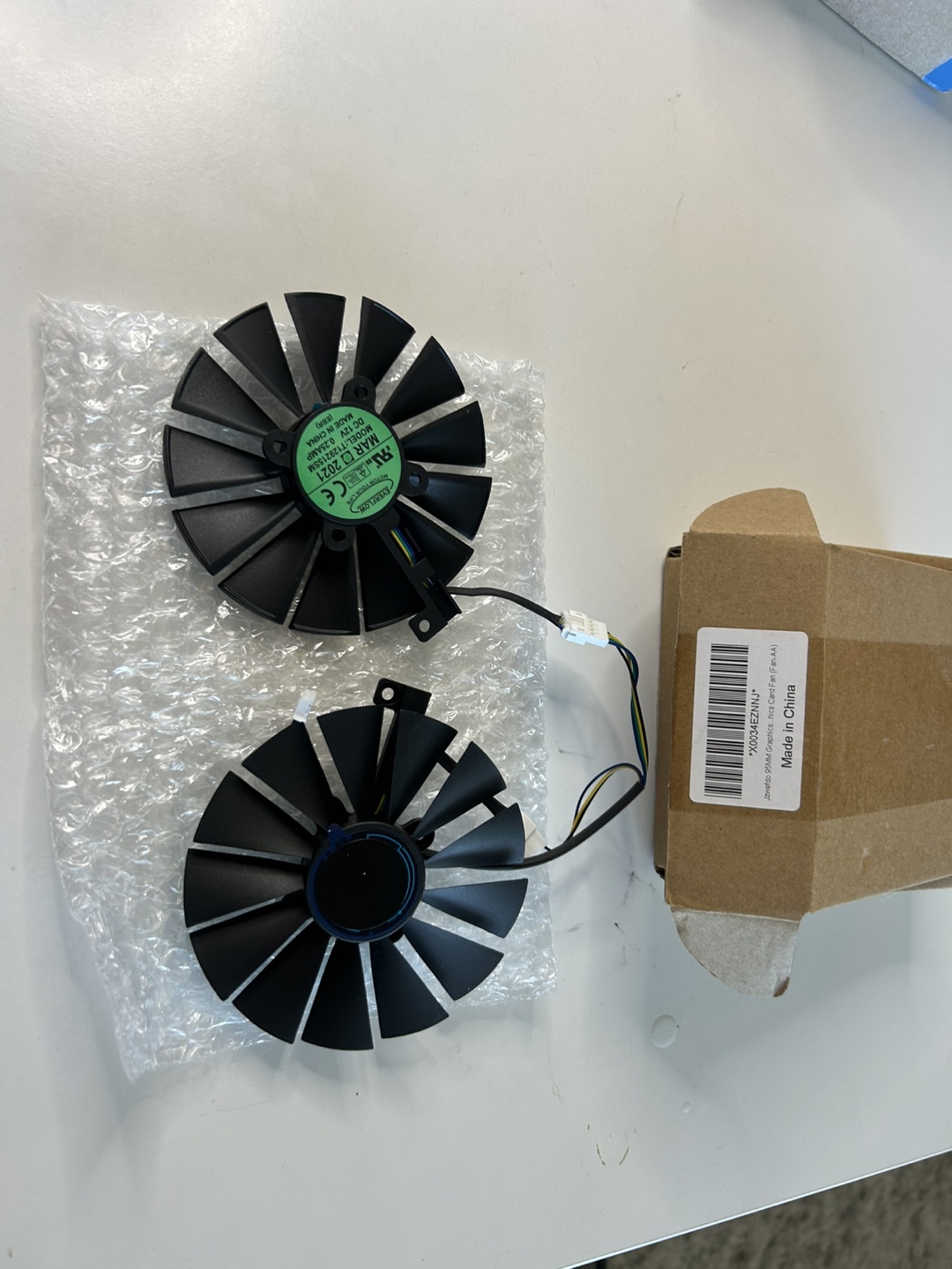 Pair of Graphics Card Fans - photo 3