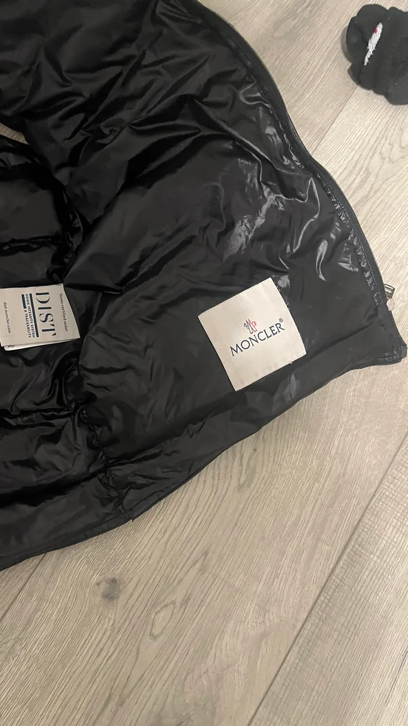 Men's Moncler Black Puffer Vest image indicator(2)