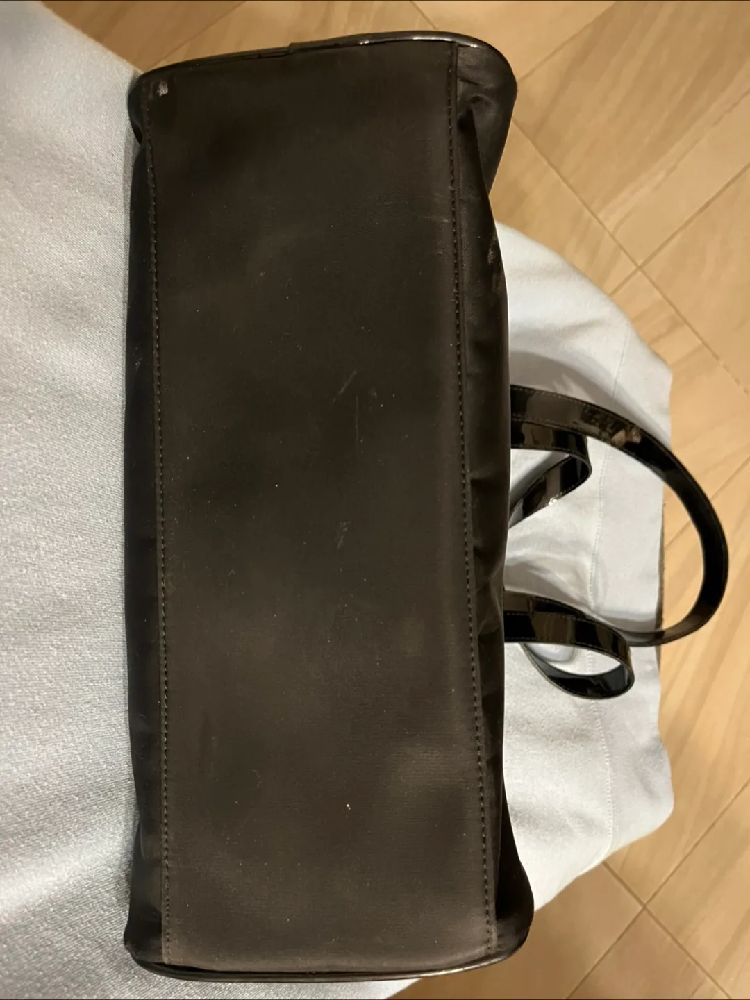 Black GAP handbag image indicator(5)