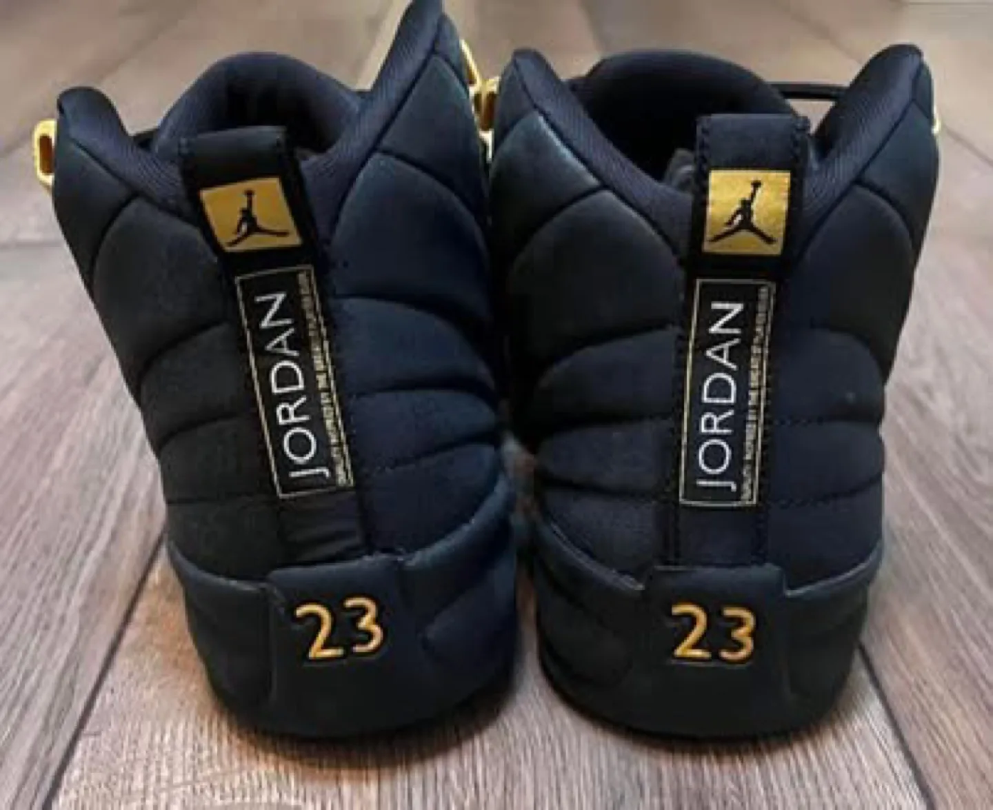 Air Jordan 12 Retro image indicator(2)